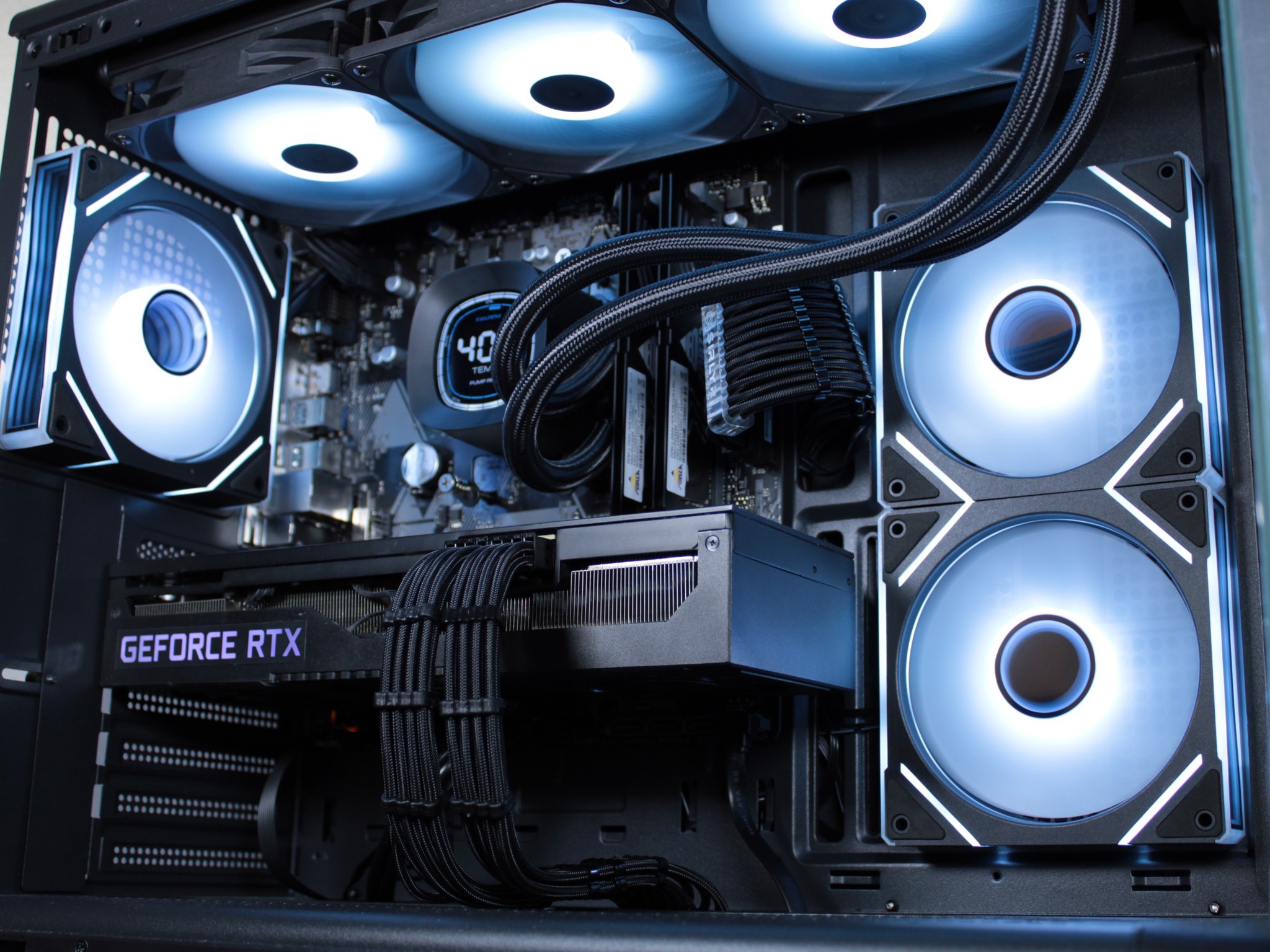 RTX 3080 10GB | Ryzen 5 5500 | 32GB ddr4 3200 MHz | 1.5 TB storage | B450 MB | WiFi | Win 11 | 1440P