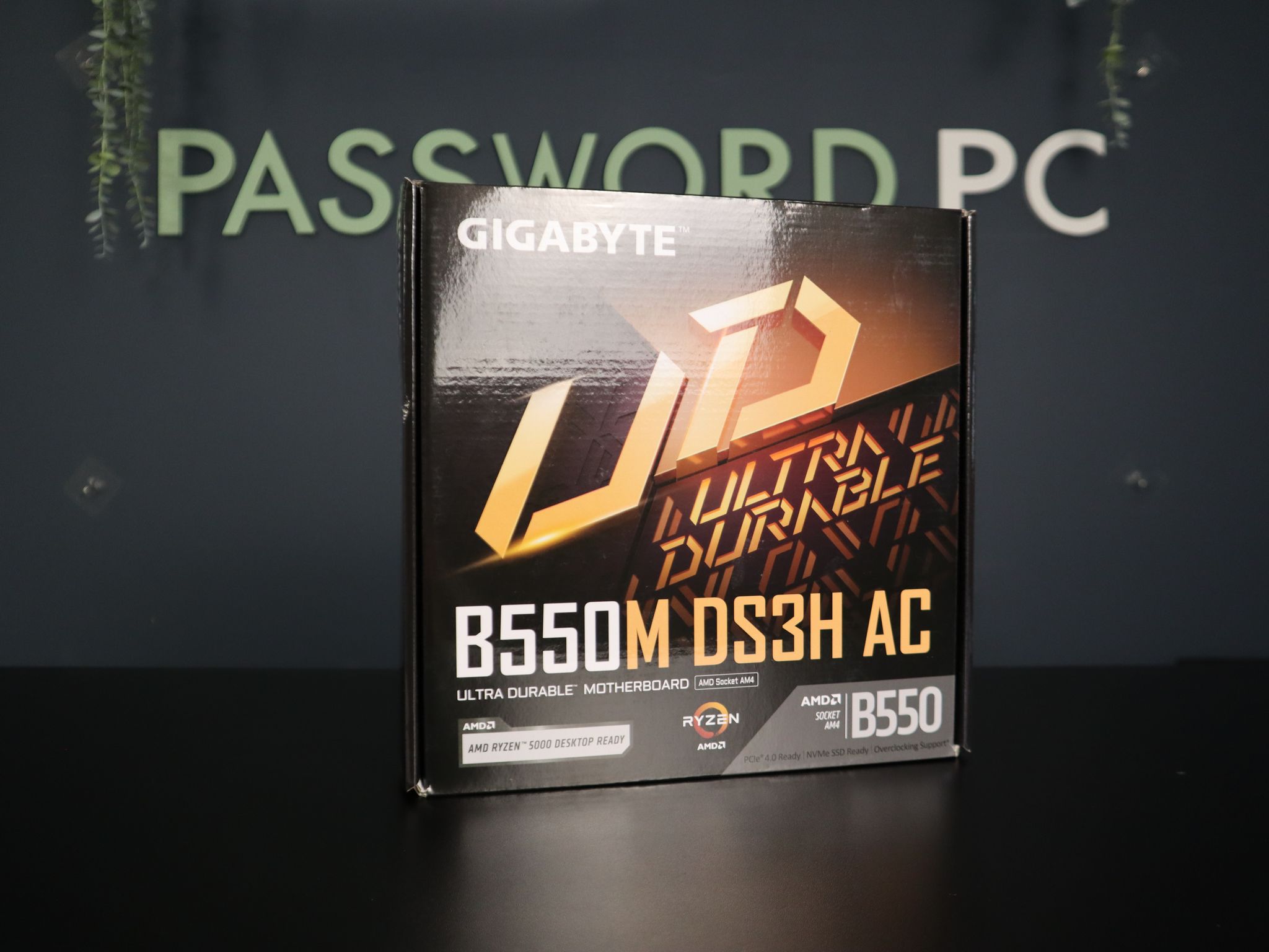 GIGABYTE B550M DS3H AC | Brand New |
