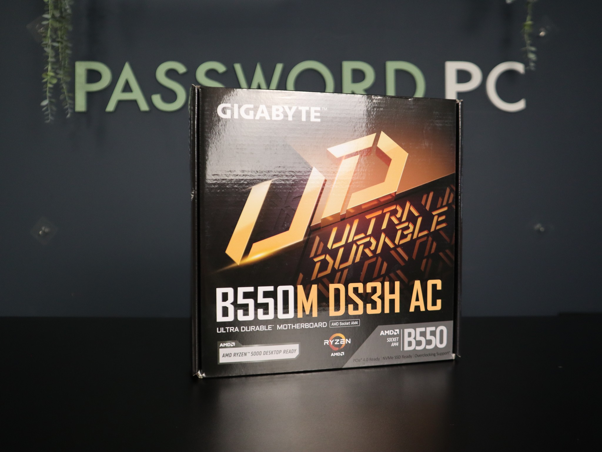 GIGABYTE B550M DS3H AC | Brand New |