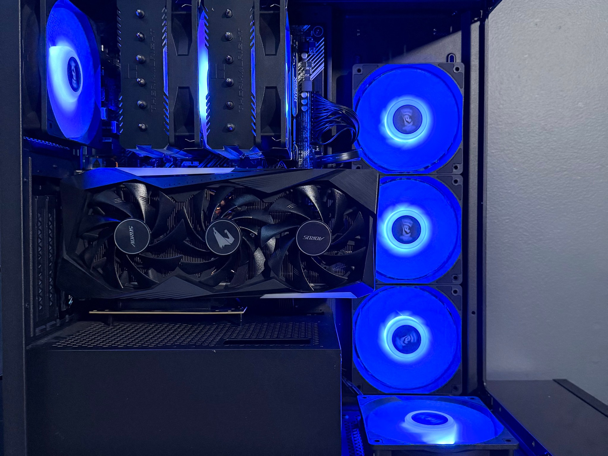 ⚡️Ryzen 5600X, RTX 3070, 32GB DDR4, 1TB SSD - Invader Gaming PC