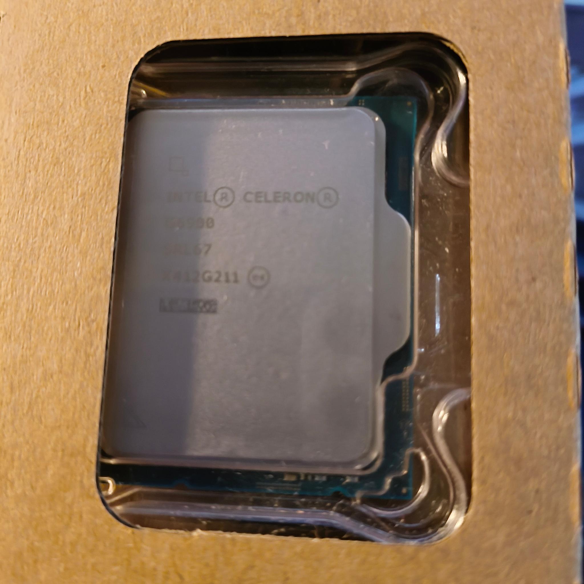 Intel Celeron G6900