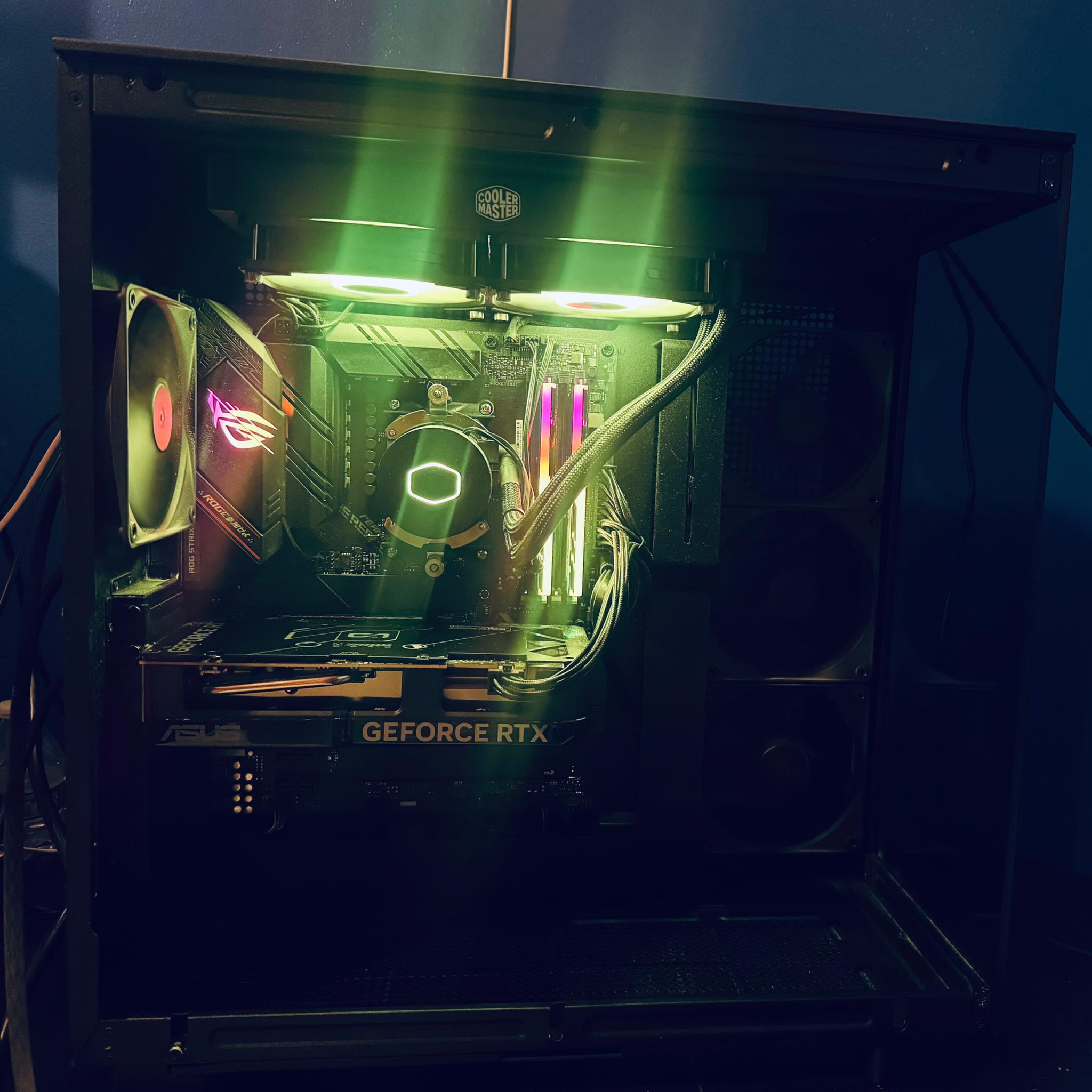 Gaming PC Used RYZEN 9 5900X/ NVIDIA GeForce RTX 4070 Also open to offers