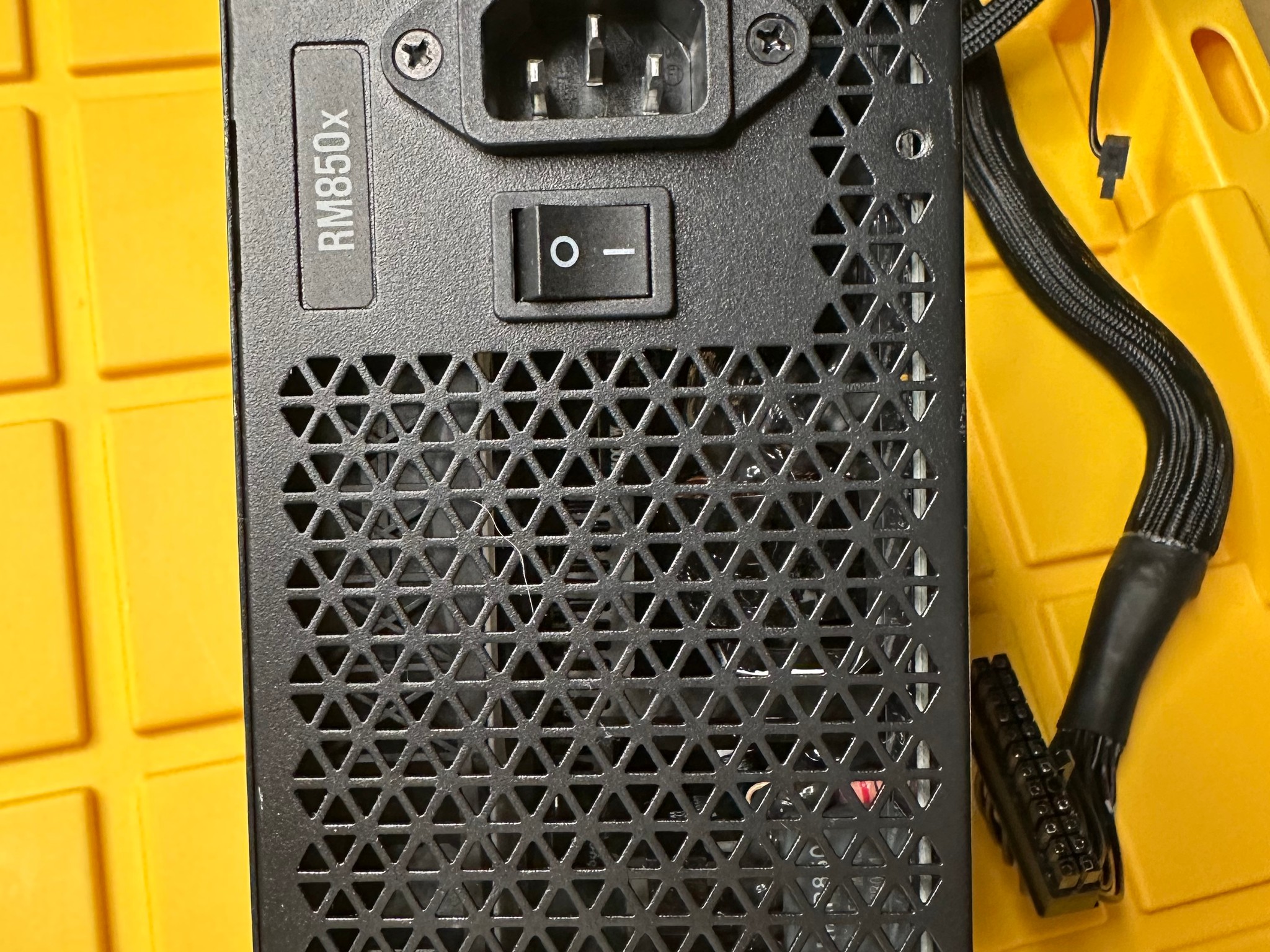 Corsair RM850x RPS0110 80 Plus Gold 850W Fully Modular Power Supply