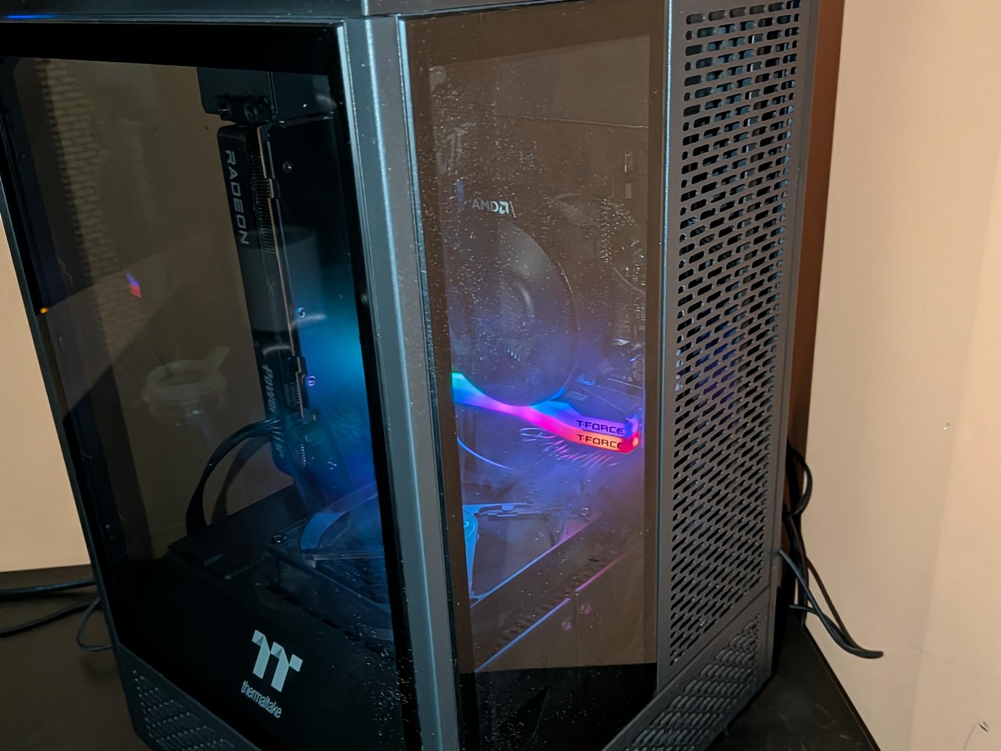 9600X | RX 9060 XT 16GB | 16GB | 1TB | 650W | ITX