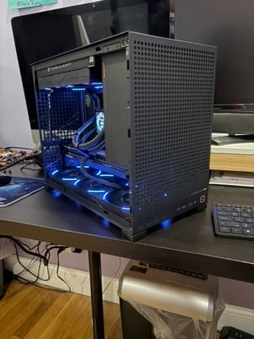 🌊 Riptide V4| R7 9700X, RX 9060XT 16GB, 32GB DDR5, 2TB Gen 5 M.2 SSD, WIFI, LIQUID COOLED