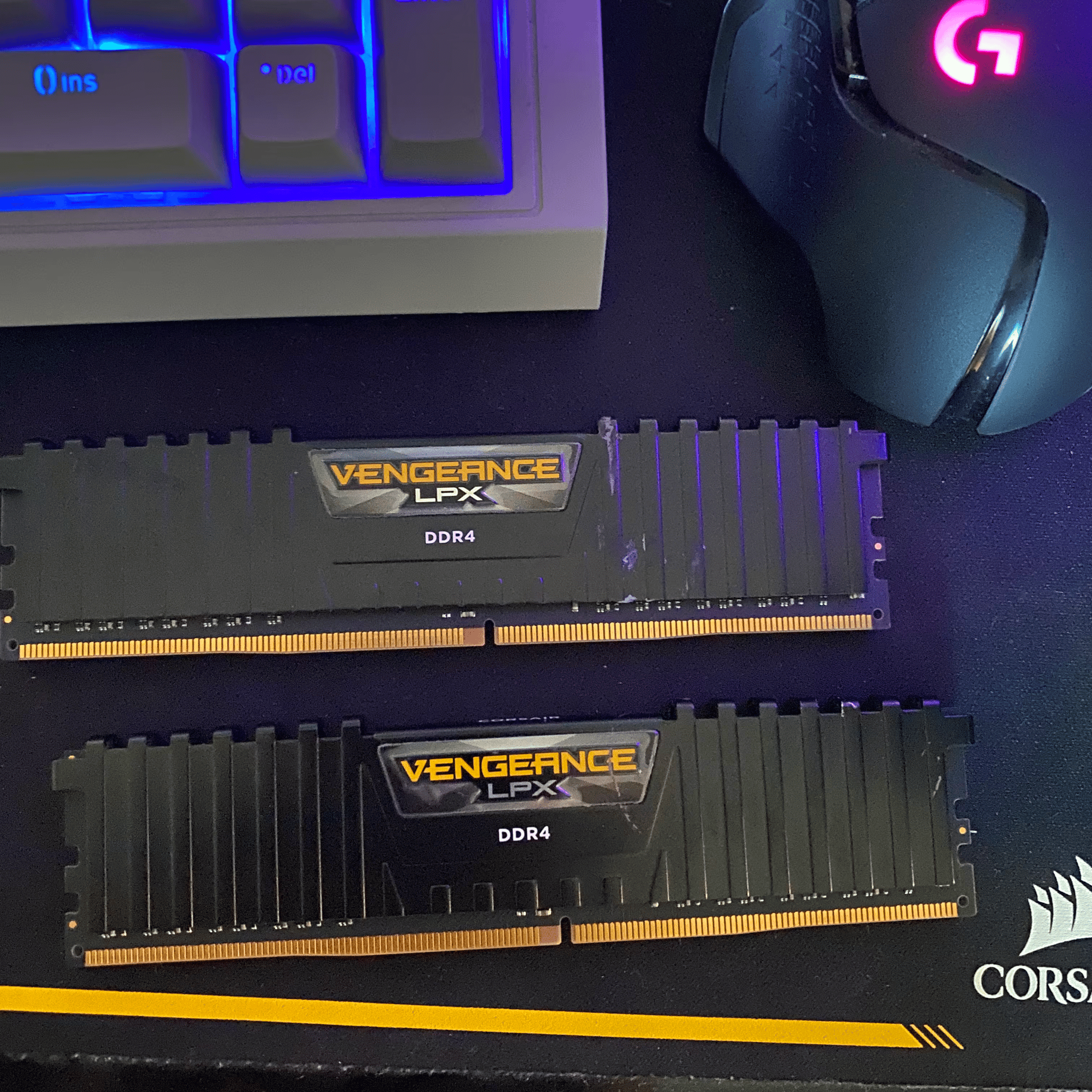 Corsair Vengeance LPX 32 GB (4x8GB) DDR4 3000MHz CL15