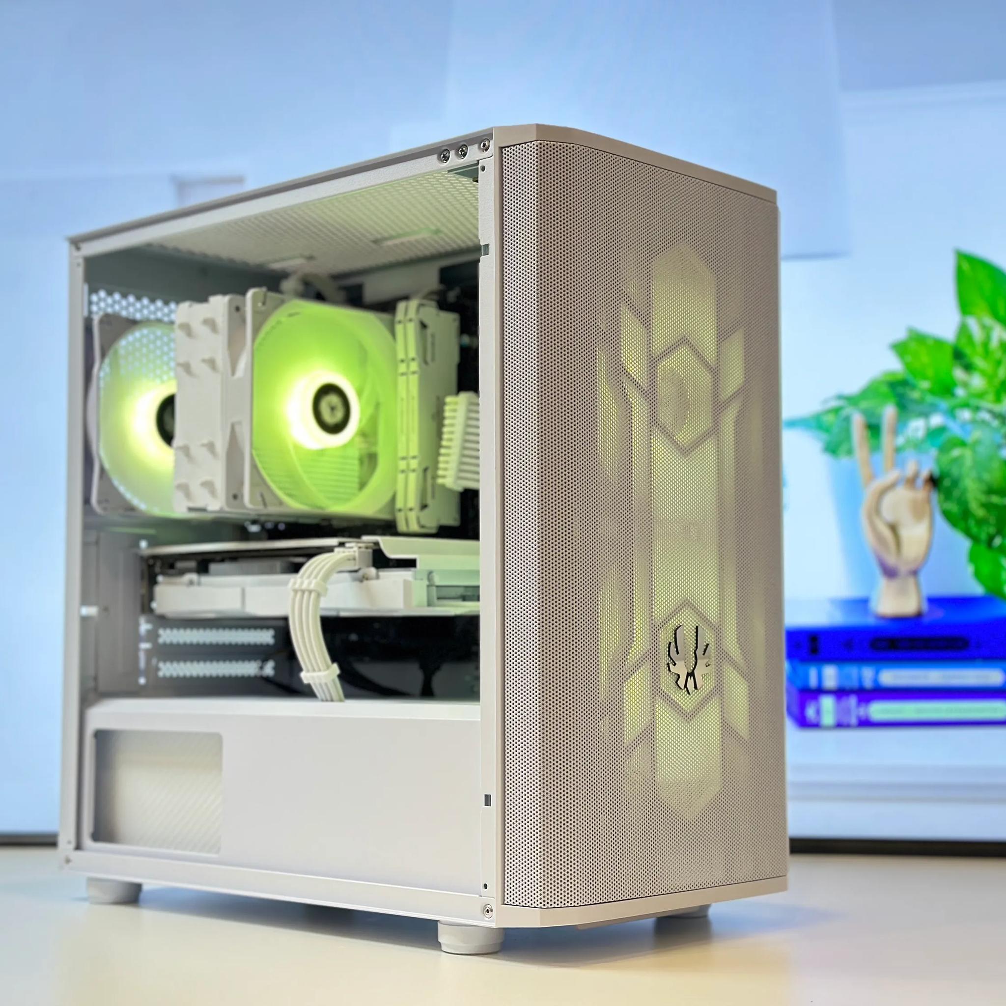 🐧North Pole Gaming PC🐧AMD RX 580 8GB⚪Ryzen 5 3500X⚪16GB DDR4⚪1TB SSD