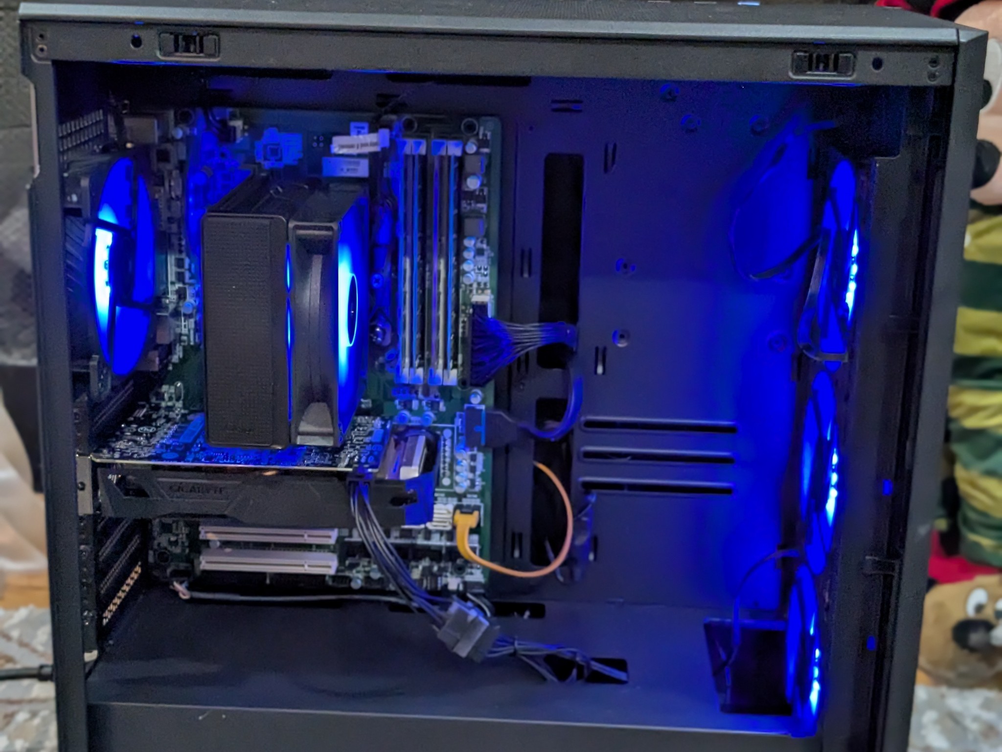 80 FPS Fortnite  | 180 Day Warranty | i5-4590, 16GB RAM, RX 560 2GB, 480GB SSD, Win10 or Linux
