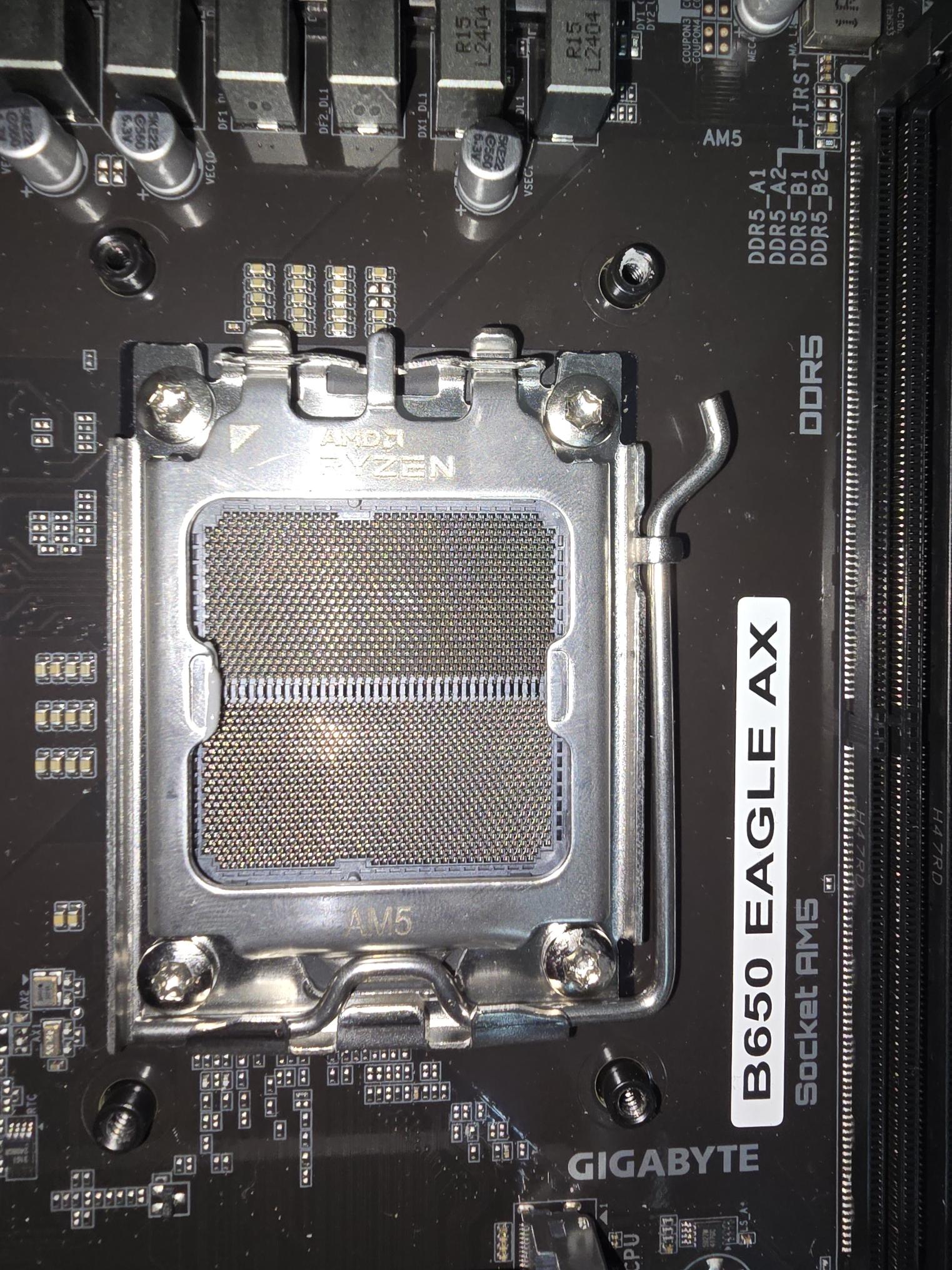 GIGABYTE B650 EAGLE AX