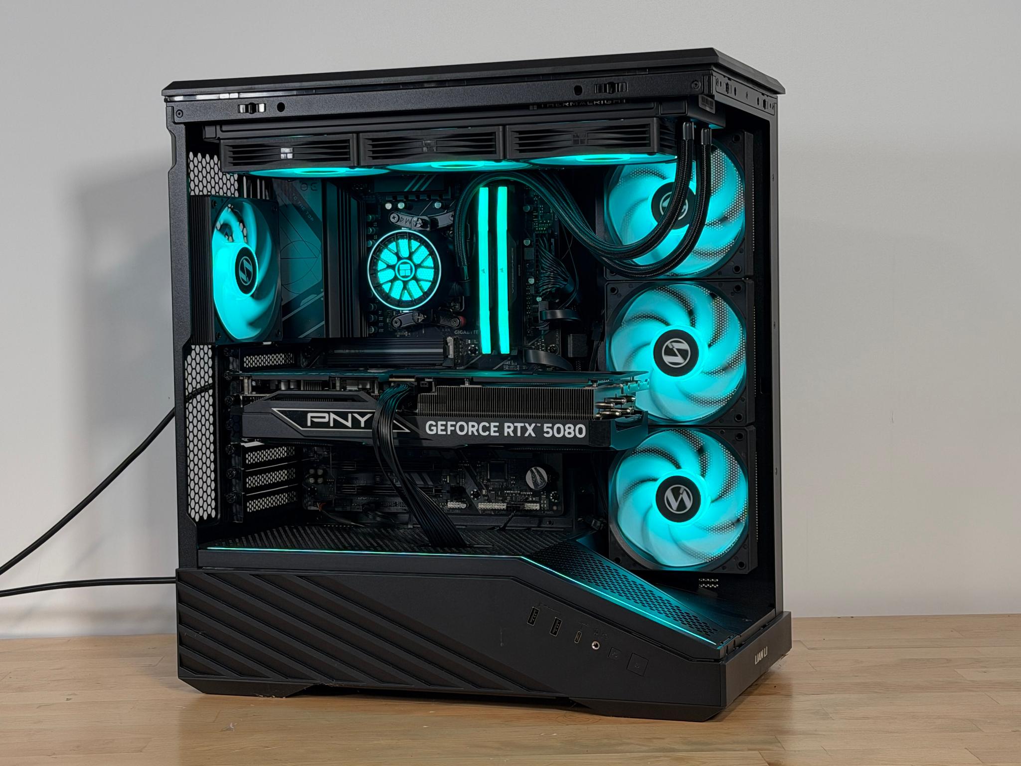GeForce RTX 5080 - Ryzen 7 9800X3D Gaming PC