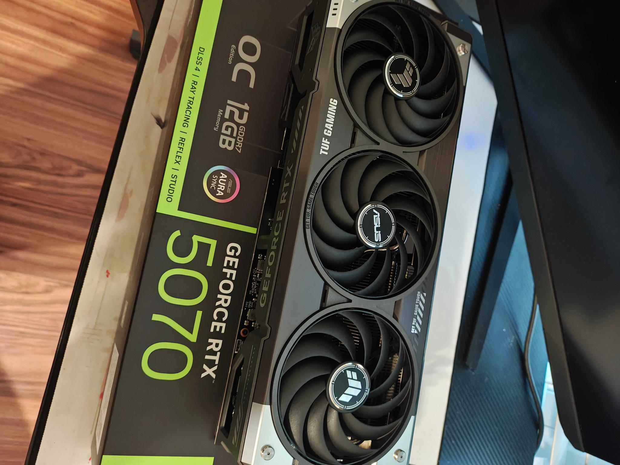 ASUS TUF Gaming GeForce RTX 5070 OC Edition