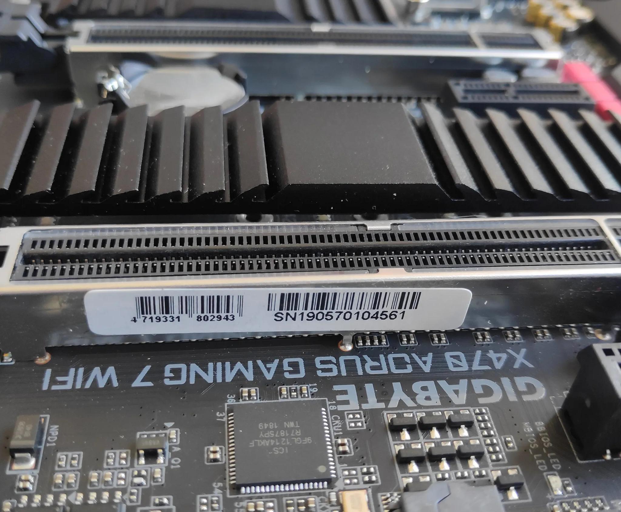 Gigabyte X470 Aorus Gaming 7 Wifi Socket AM4 Motherboard for AMD Ryzen Processors (Open box)