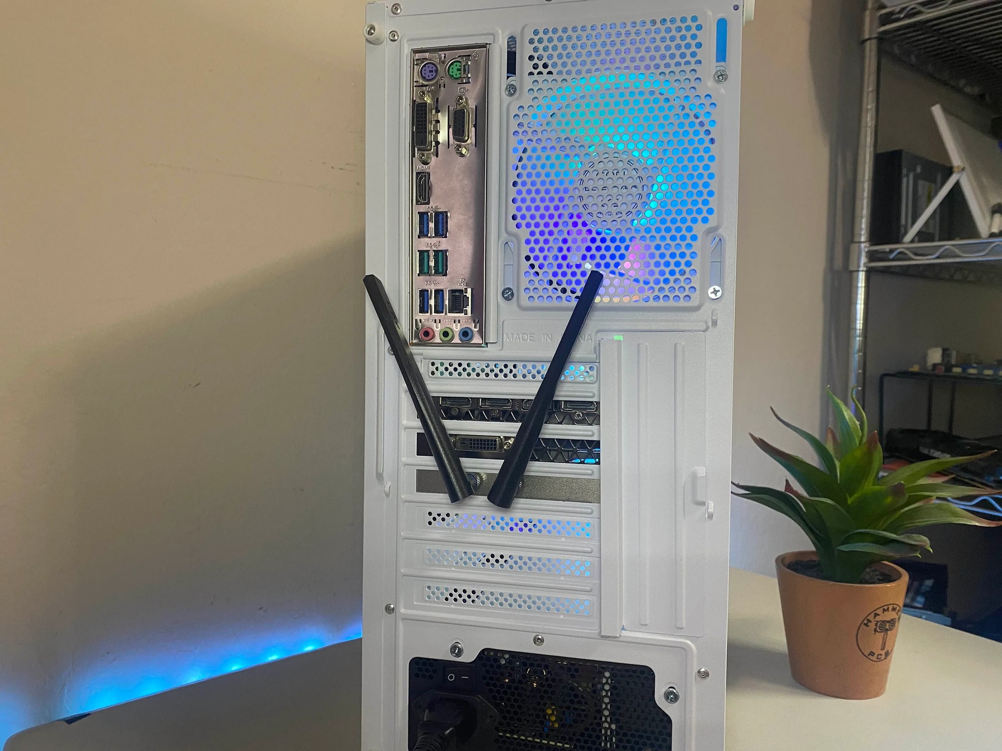 🧊Custom Built White RGB Gaming PC🧊| GTA 1070 Ti, Ryzen 5, Win11, 1TB SSD | Fortnite, CoD, more!