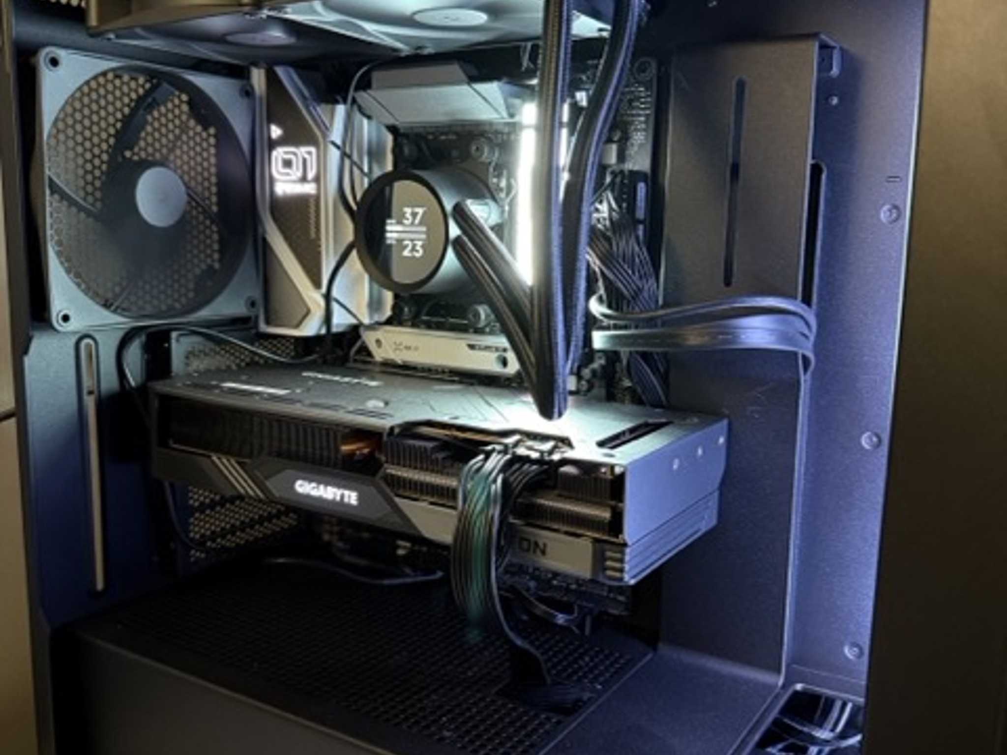 Extreme High End AM5 Build