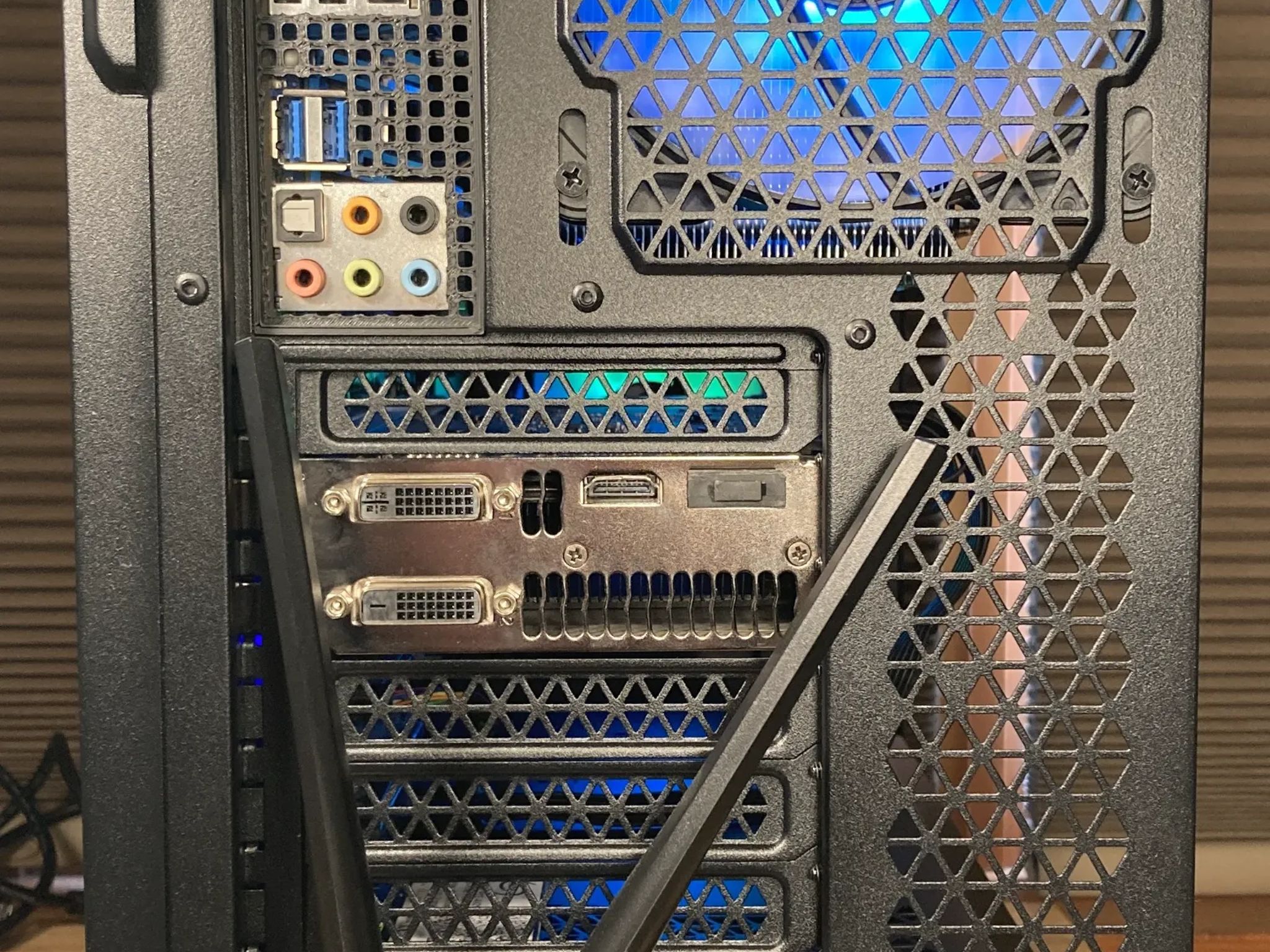 i7-2600 | 780 Ti | 16GB RAM | 240GB SSD + 750GB HDD | Wifi 6E | Budget Gaming PC