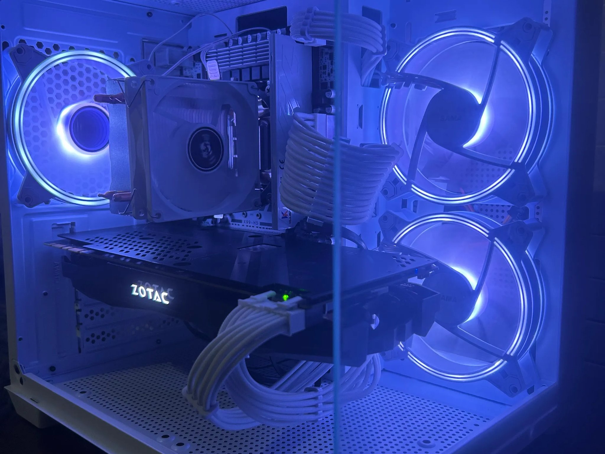 Gaming PC | GTX 1070 Ti | INTEL 14 CORE CPU | 16GB RAM | 512GB SSD