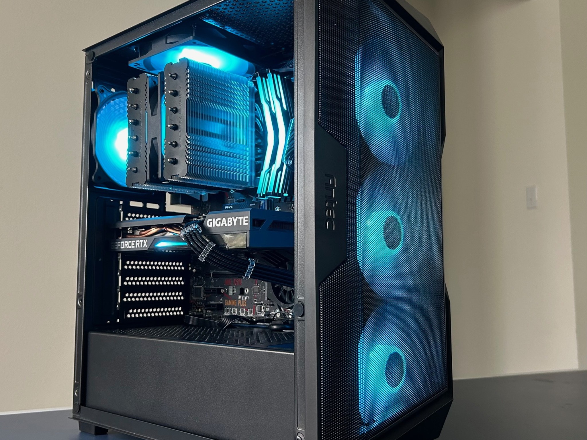 🎁Ultra Performance! RTX 3060 Ti | Ryzen 7 3700X | 1TB SSD | 16GB RAM | High End Gaming/Streaming PC!