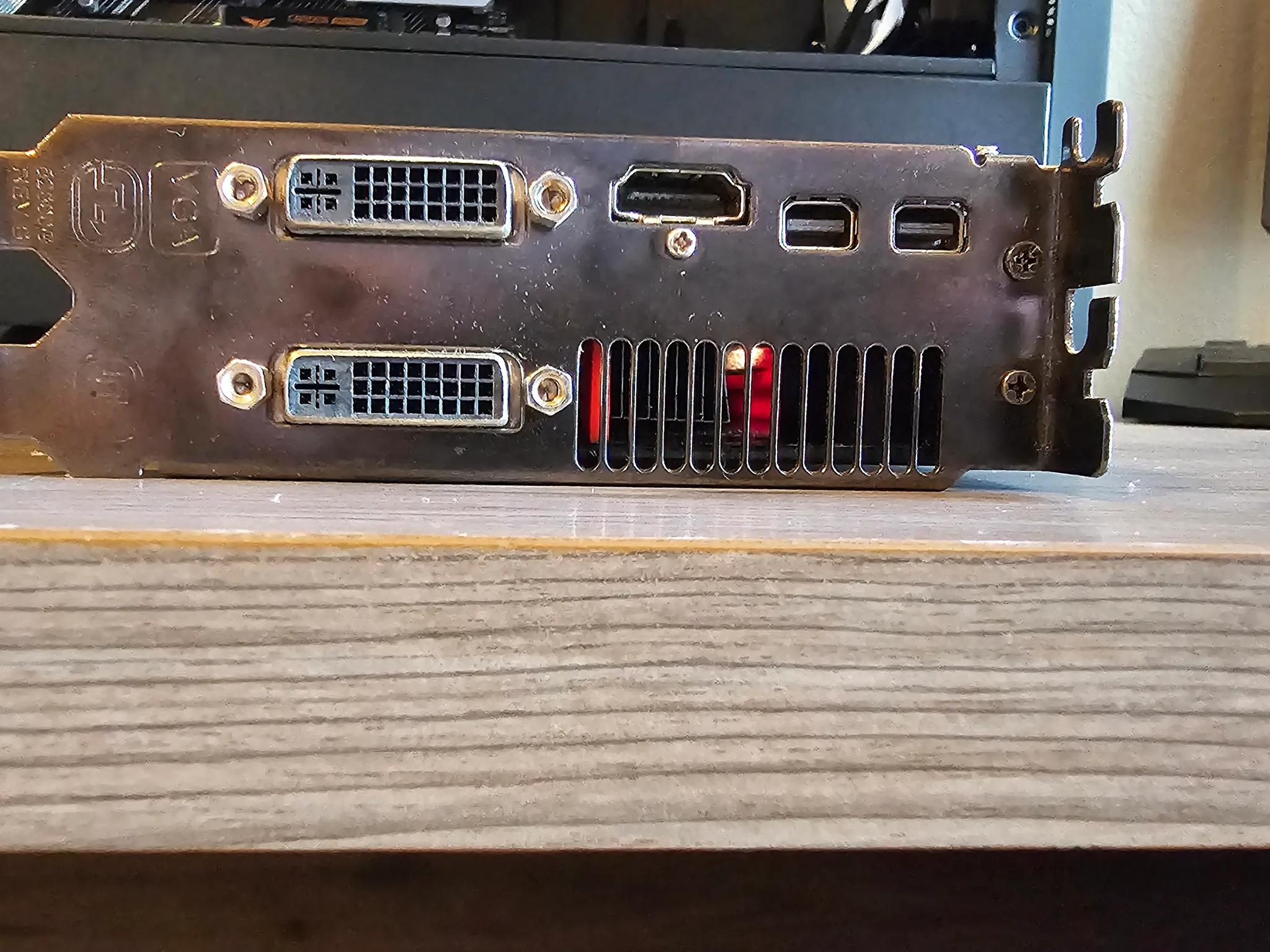 HD 6870 Radeon