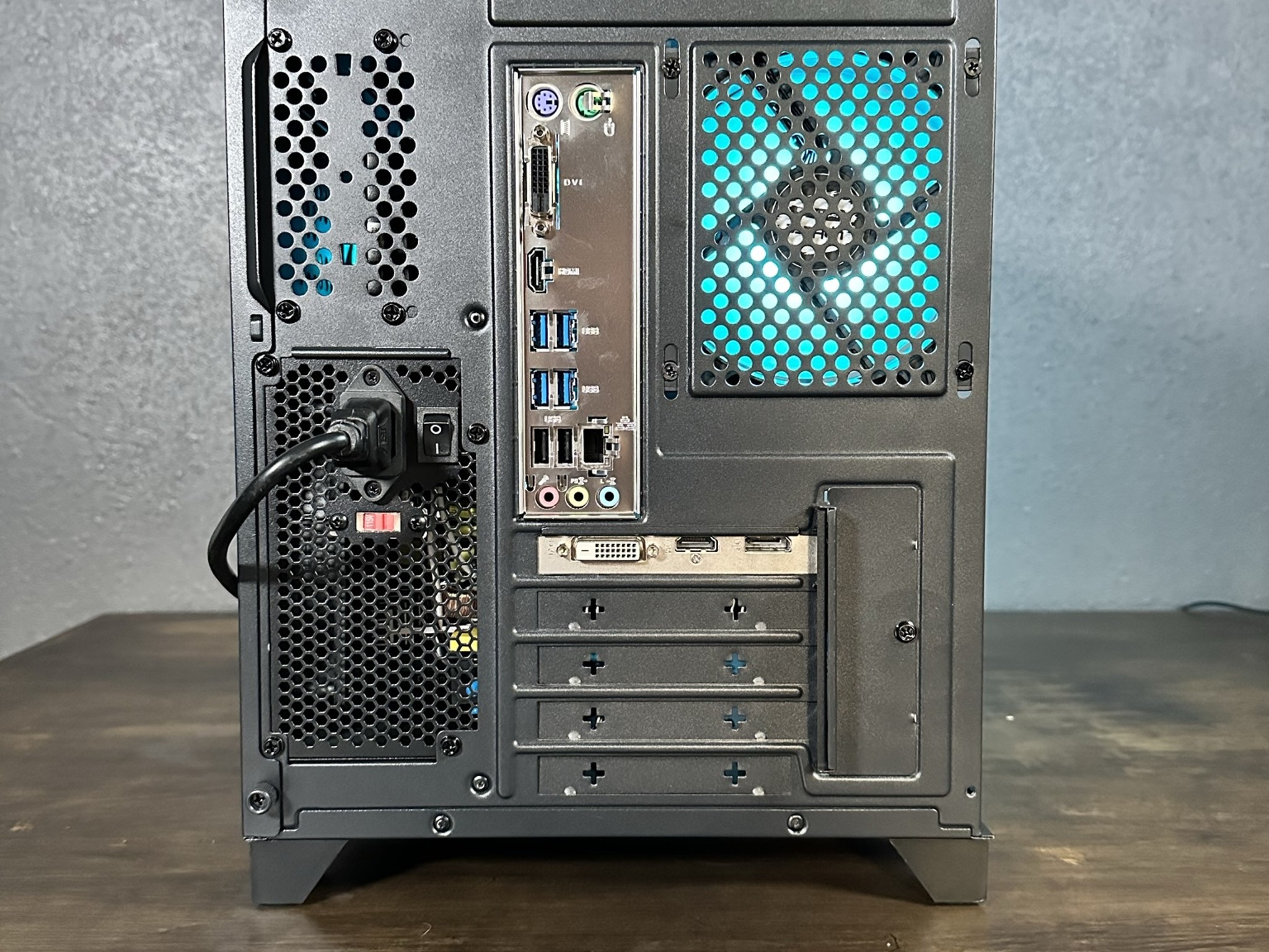 Ryzen 5 // RX 590 Gaming PC