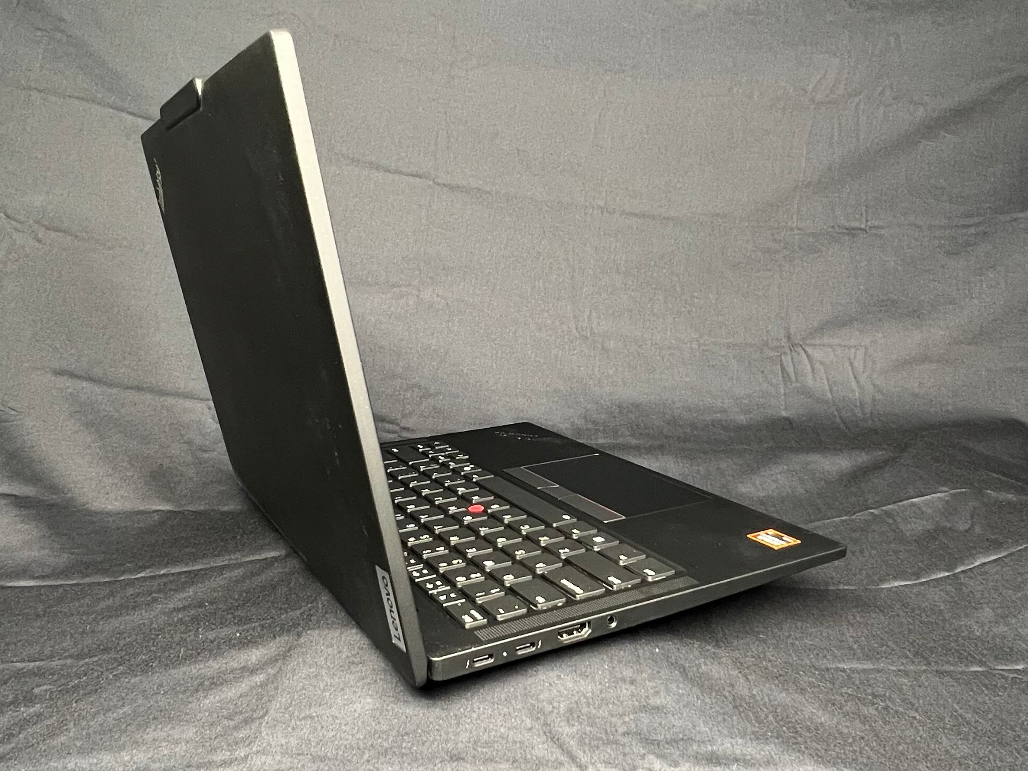 Lenovo ThinkPad T14s Gen 6 | AMD Ryzen AI 7 PRO | 32GB RAM | 1TB SSD | Like New