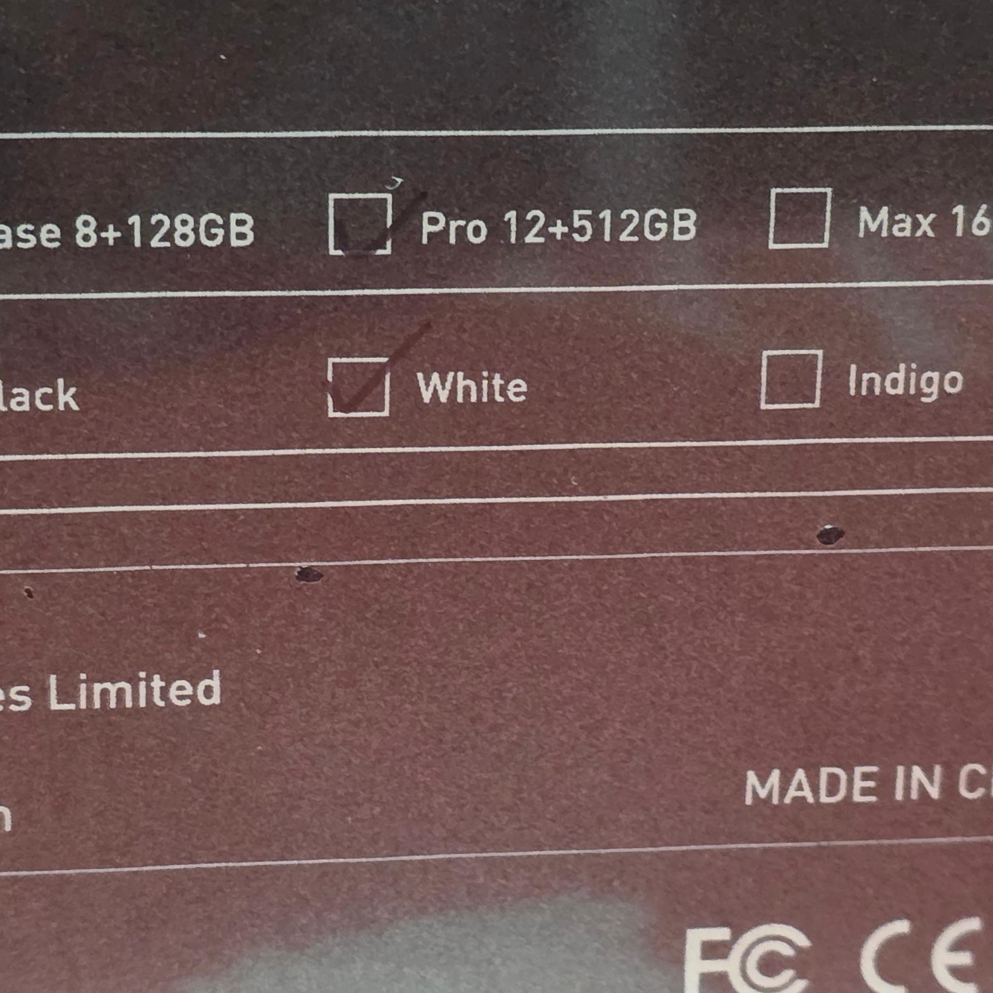 SEALED IN BOX - AYN Odin 2 Portal Pro 12GB/512GB 1080p White + Case / TPU Grip / Protection Screen