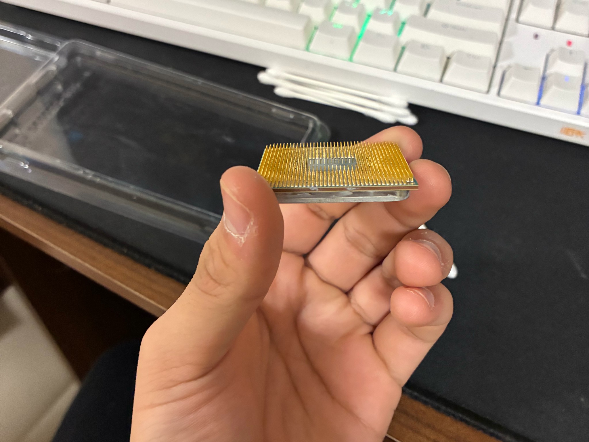 AMD Ryzen 7 2700