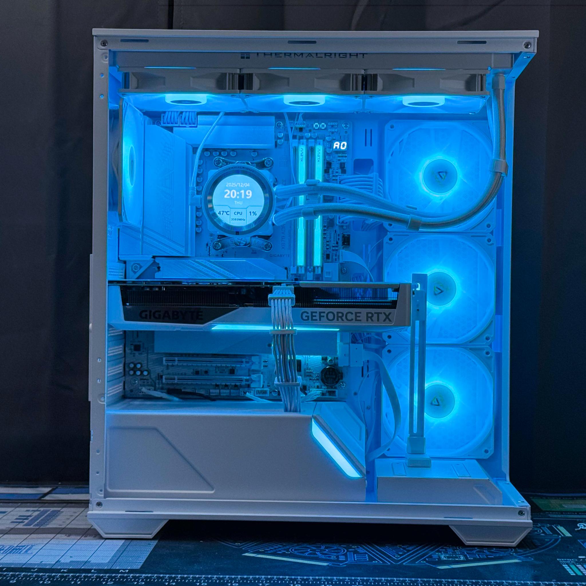 Polaria - Ryzen 7 9800X3D, RTX 5070Ti 16GB, 32GB DDR5, 2TB SSD, Wifi