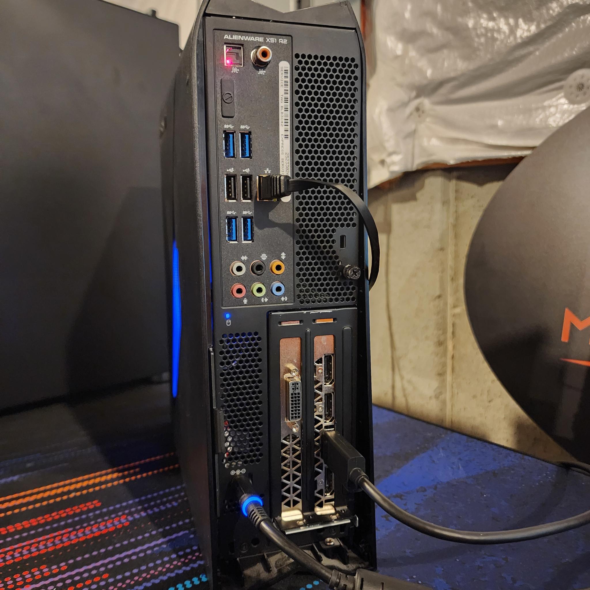Nvidia GTX 970 / Intel Core i7-4790 / 8GB DDR3 RAM / 240GB SSD - Alienware X51 R2