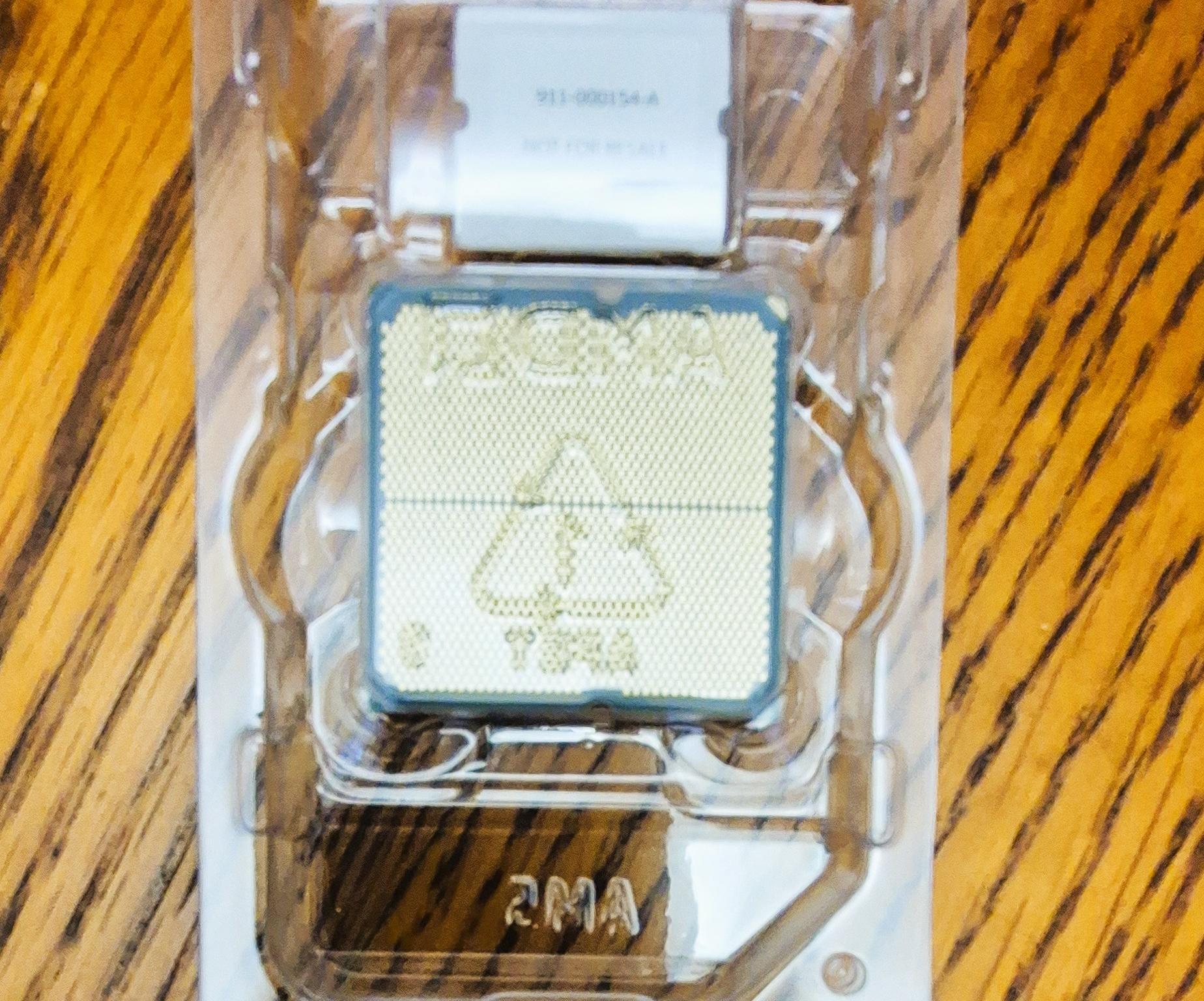 GAMING Bundle Gigabyte Aorus Elite X670E-Pro WIFI Motherboard Combo with AMD Ryzen 7 780X3D CPU