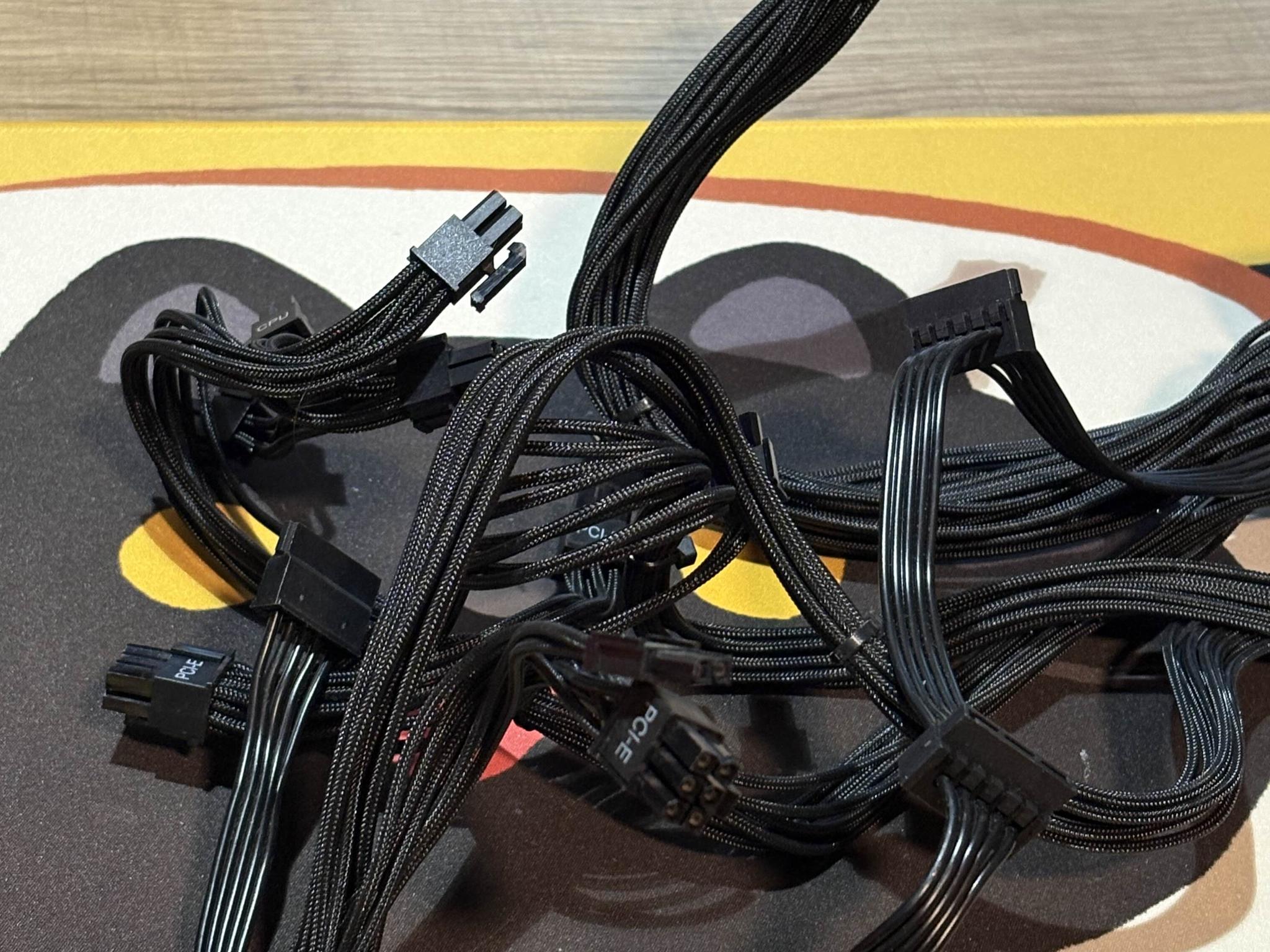 Lian Li SP750W Gold Fully Modular