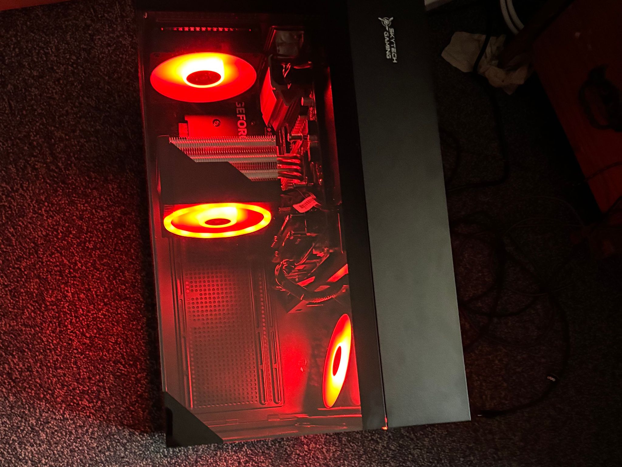 GeForce RTX 5060 Custom Gaming PC - Ryzen 7 5700, 32GB RAM, 1TB NVMe SSD