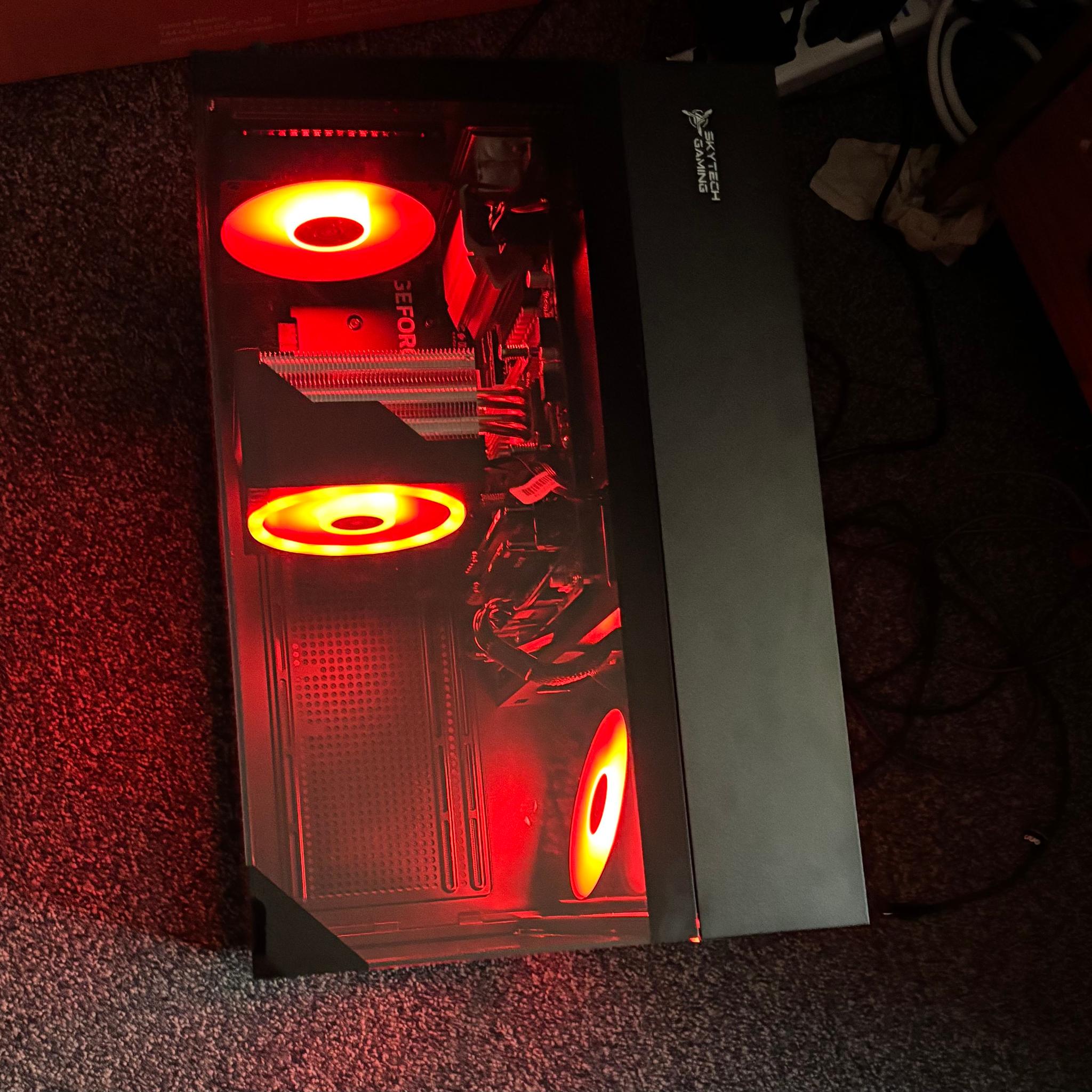 GeForce RTX 5060 Custom Gaming PC - Ryzen 7 5700, 32GB RAM, 1TB NVMe SSD