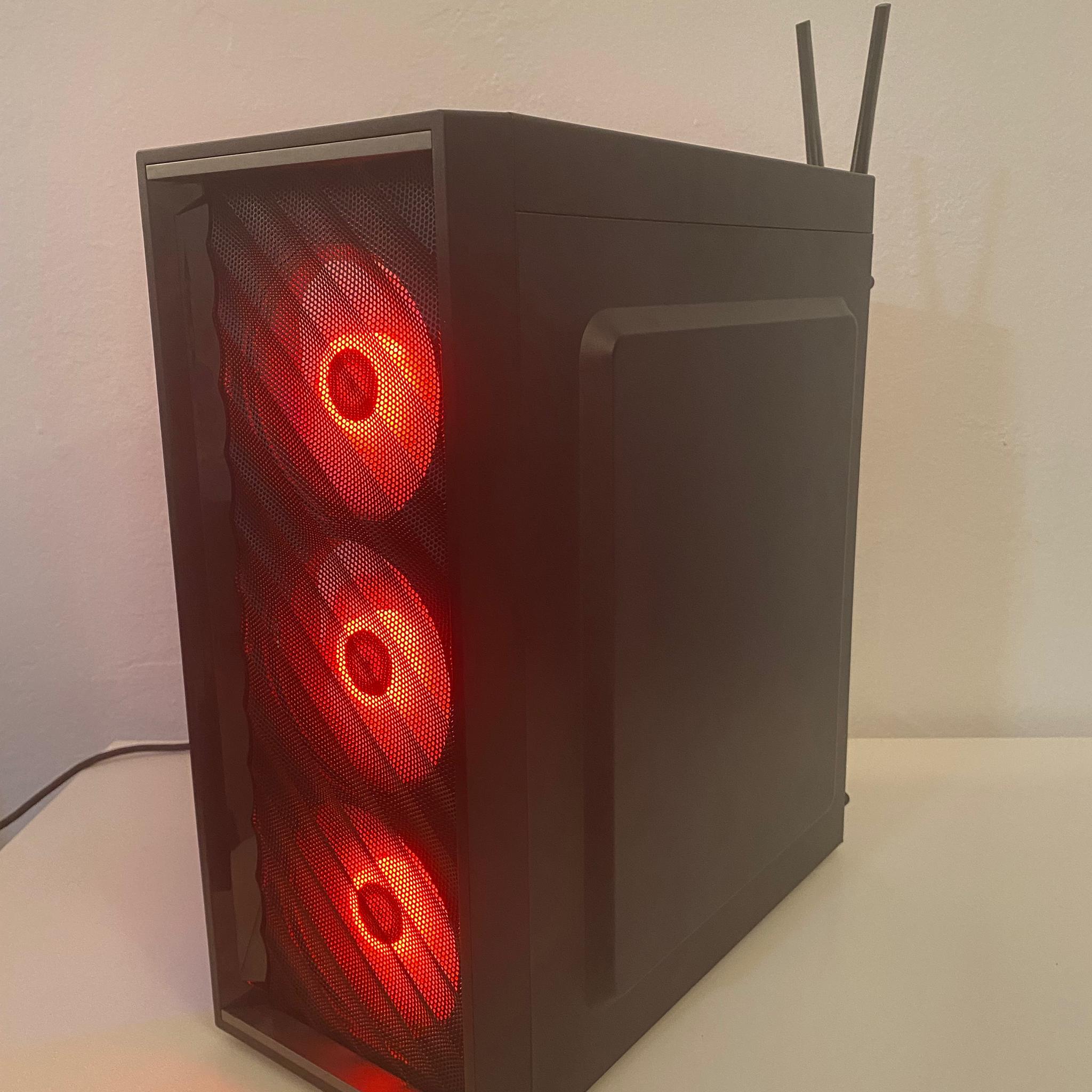 Gaming PC - GTX 1070, Intel i3 8100, 512 SSD, HDD, 16GB DDR4, Windows 10