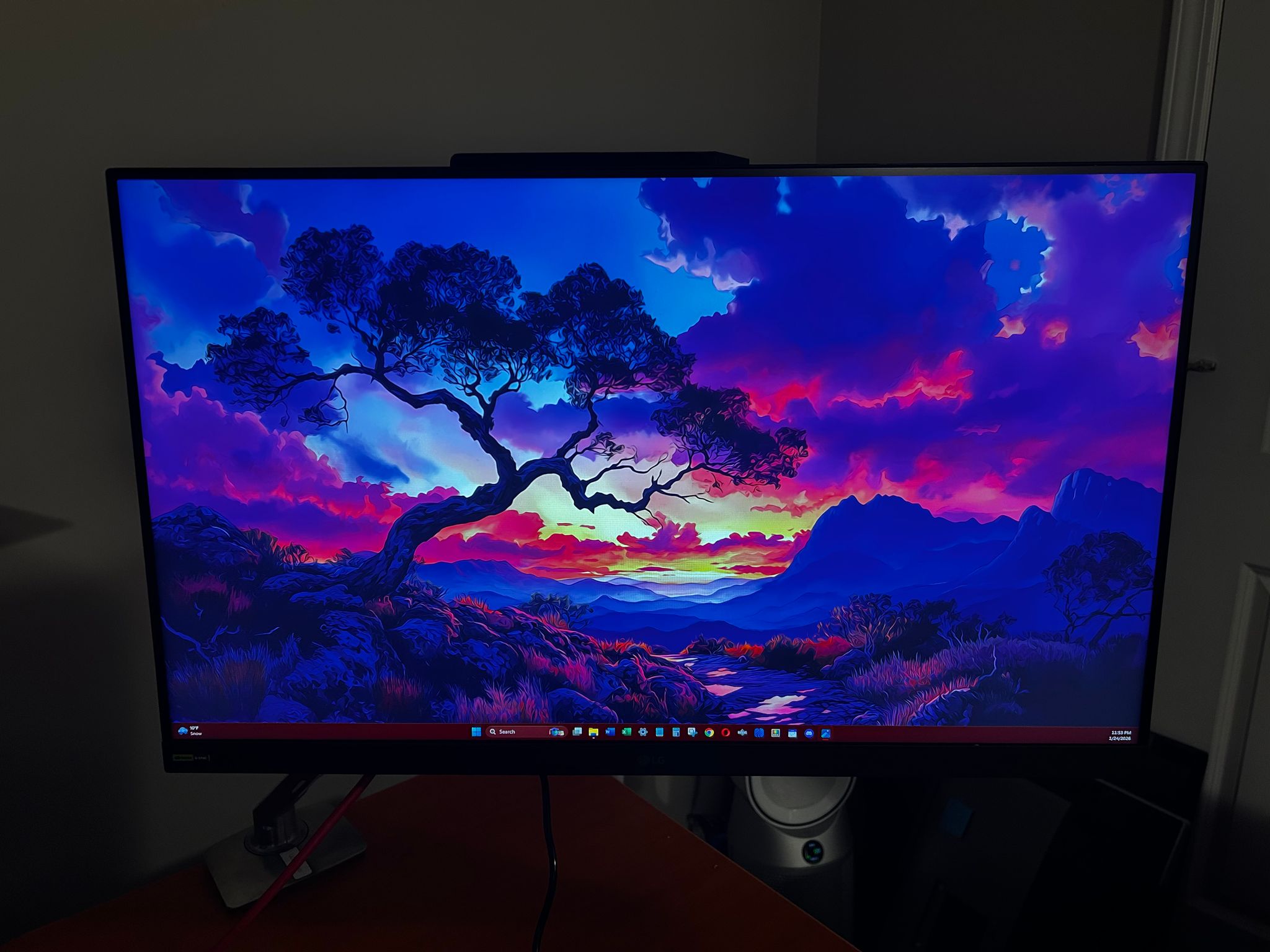 LG UltraGear 32" 2K QHD (2560 x 1440) (165Hz Refresh Rate) Gaming Monitor (32GP750)