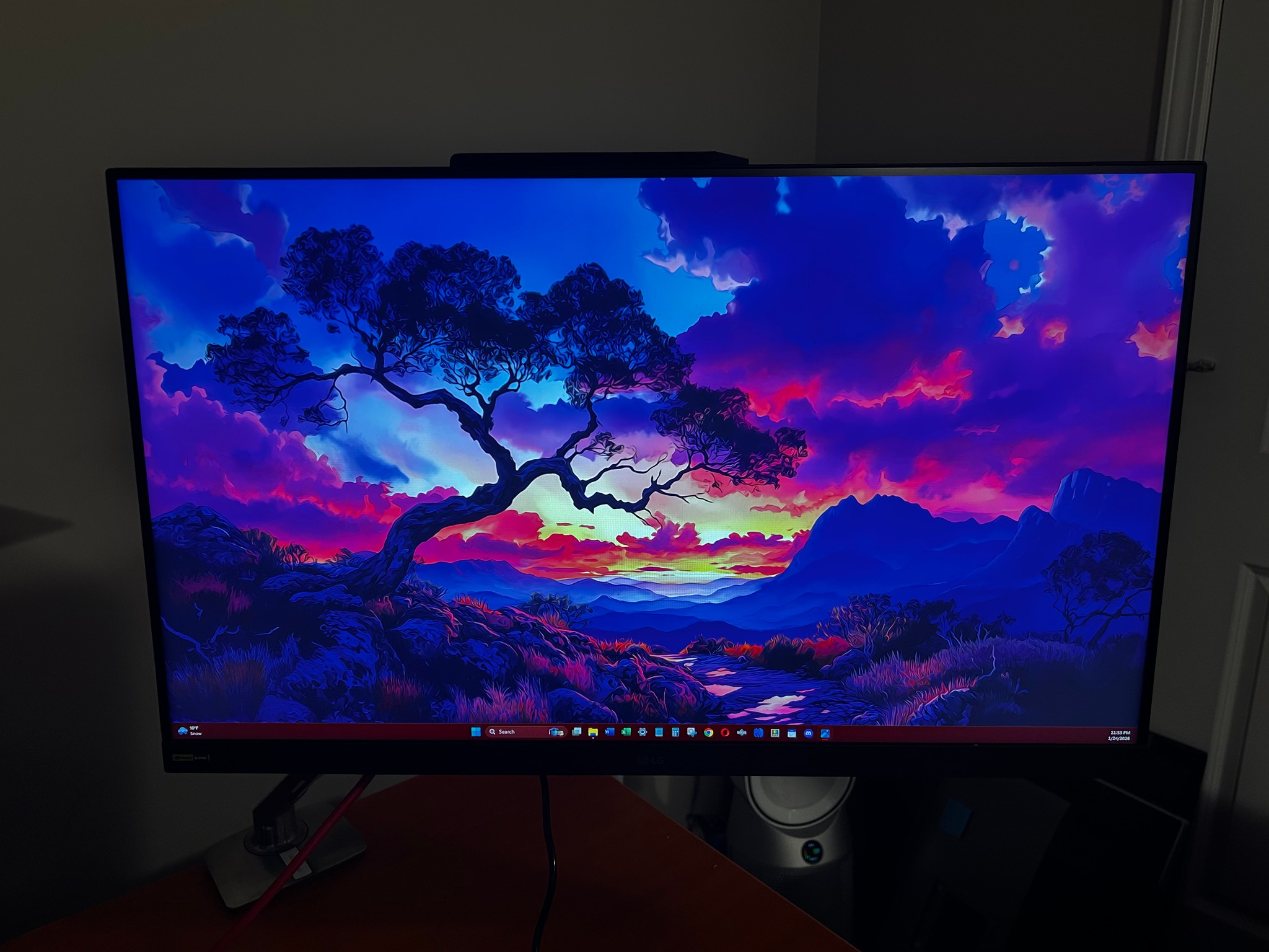 LG UltraGear 32" 2K QHD (2560 x 1440) (165Hz Refresh Rate) Gaming Monitor (32GP750)