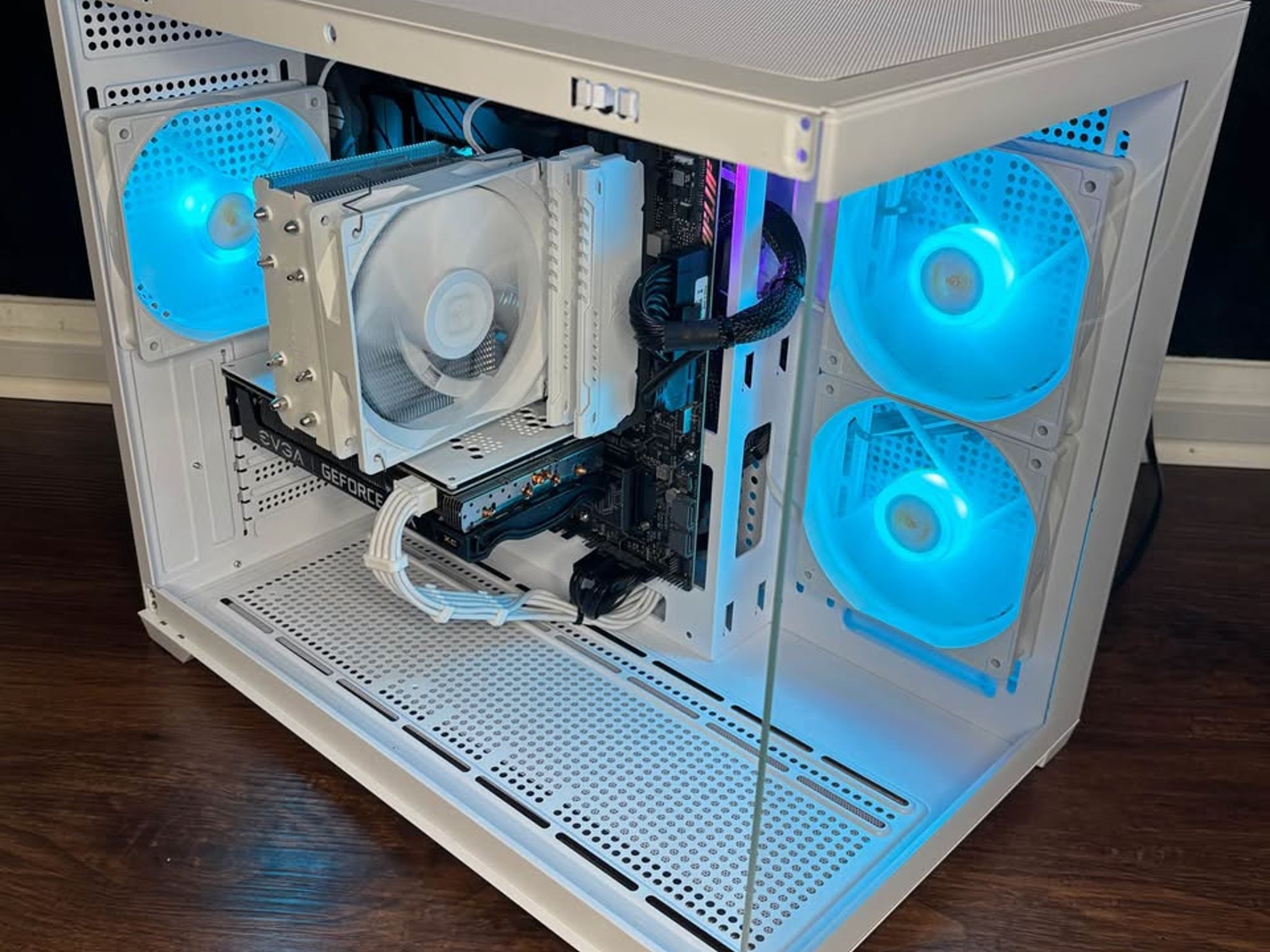 White Gaming PC (RTX 3060 Ti 8GB + Intel Core I5-12600K)
