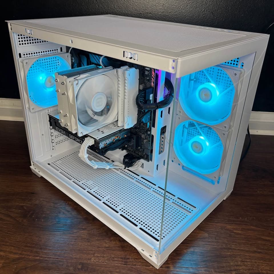 White Gaming PC (RTX 3060 Ti 8GB + Intel Core I5-12600K)