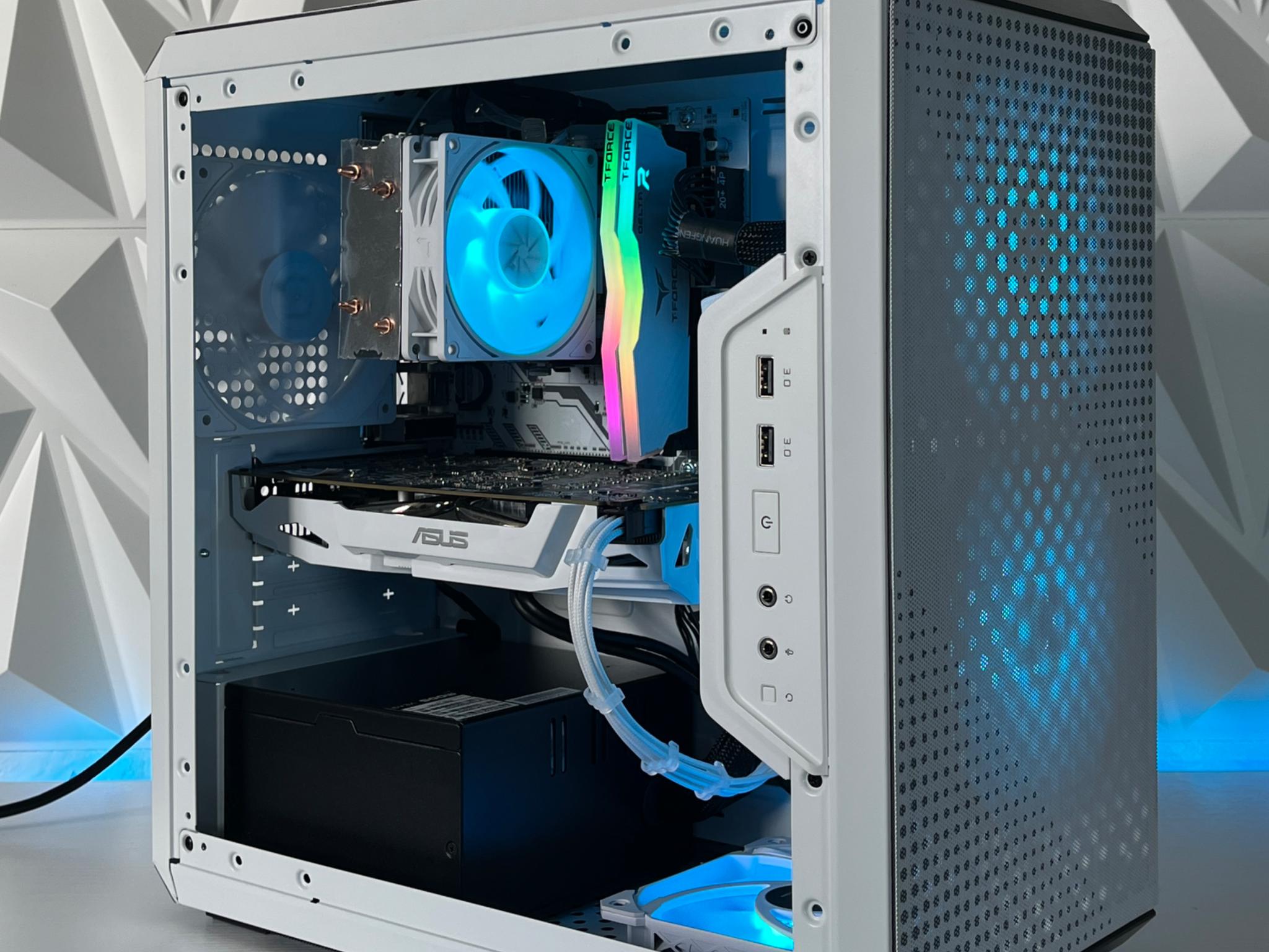 GTX 1060 6GB, Ryzen 7 1700X, 16GB 3600MHz | White RGB Gaming Computer