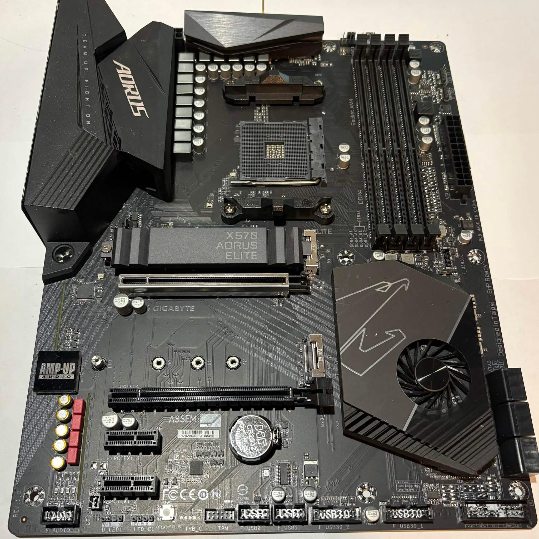 Gigabyte AORUS X570 Elite AM4 Motherboard Tested Working