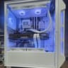 UDGX White Starfall ◐ Edition — Radeon RX 6700 10GB — 1440p Gaming PC