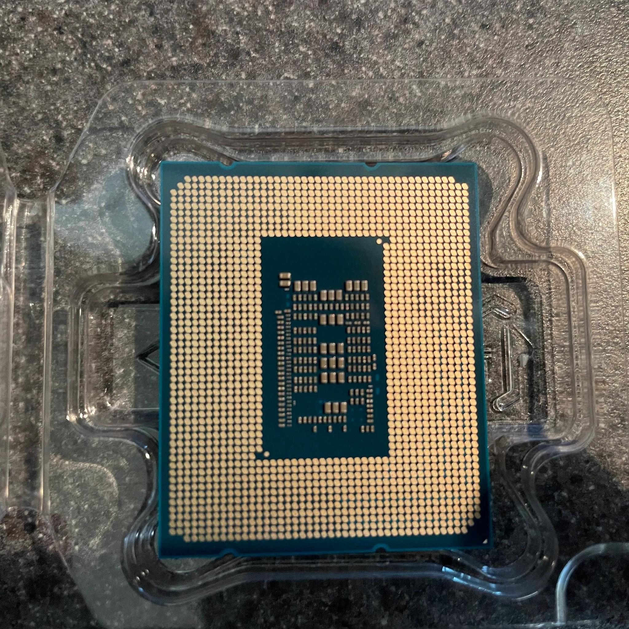Like New! Intel i5 12400F 6 Cores LGA1700