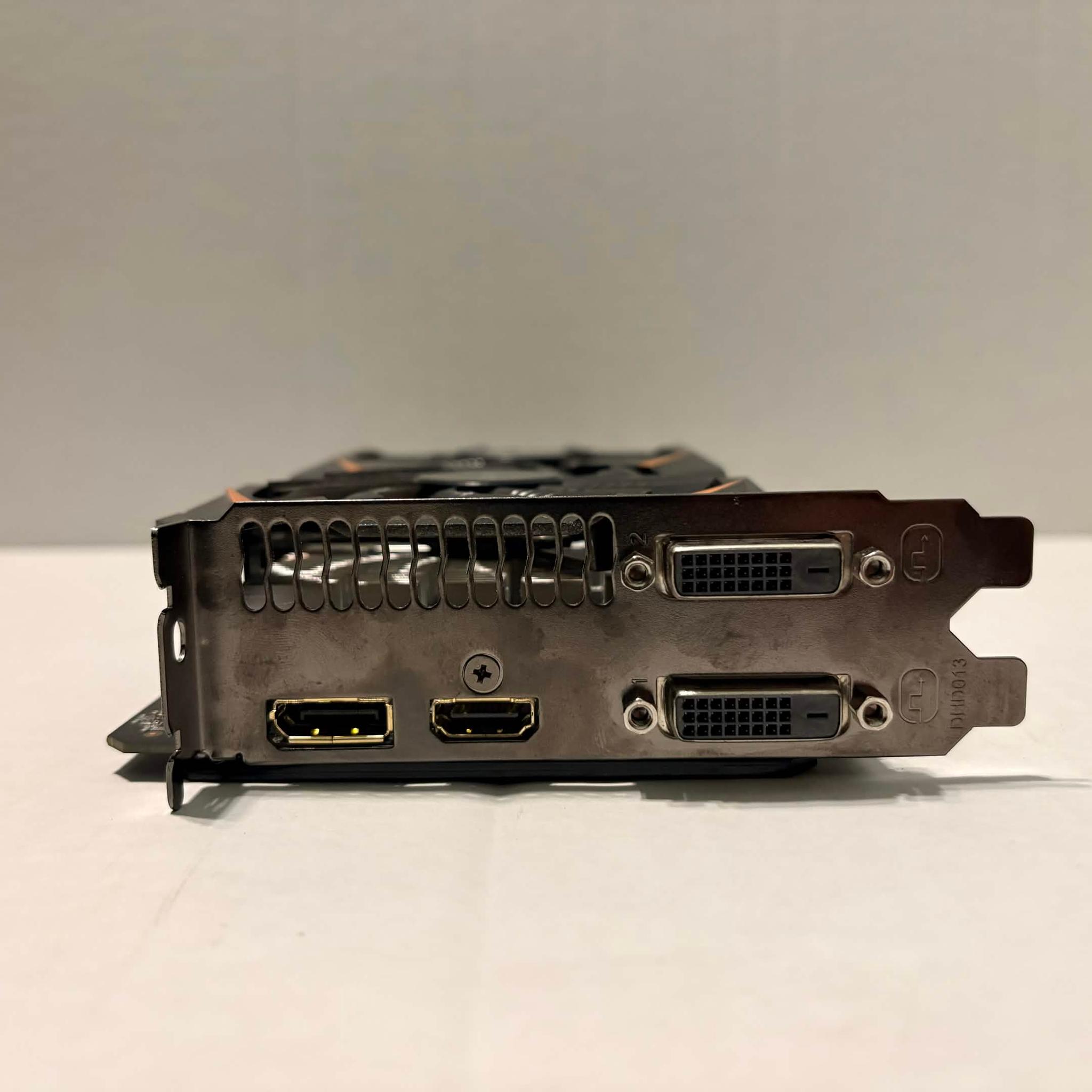 GIGABYTE GeForce GTX 1060 WINDFORCE OC 3G