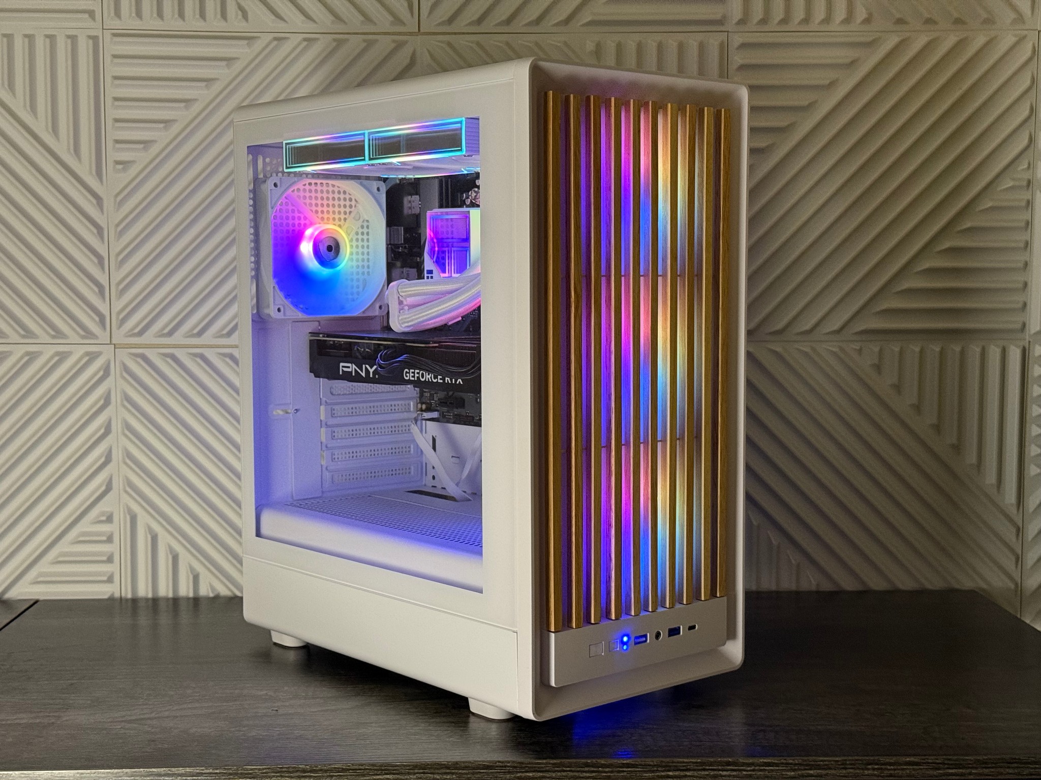 RTX 4070 | RYZEN 7700 | 32GB 6400CL32 | 2TB NVME | WIFI