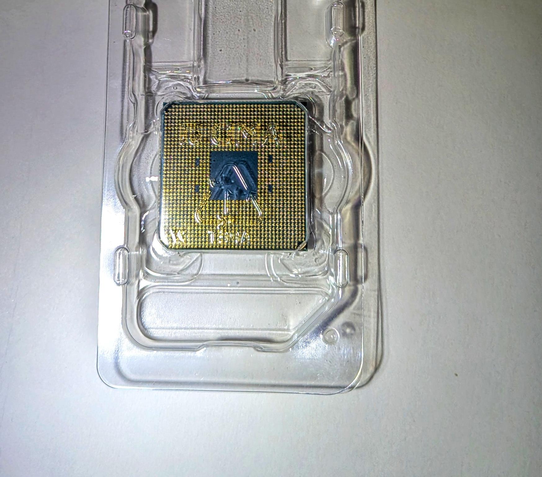 AMD Ryzen 5 3600 with original Wraith Cooling solution