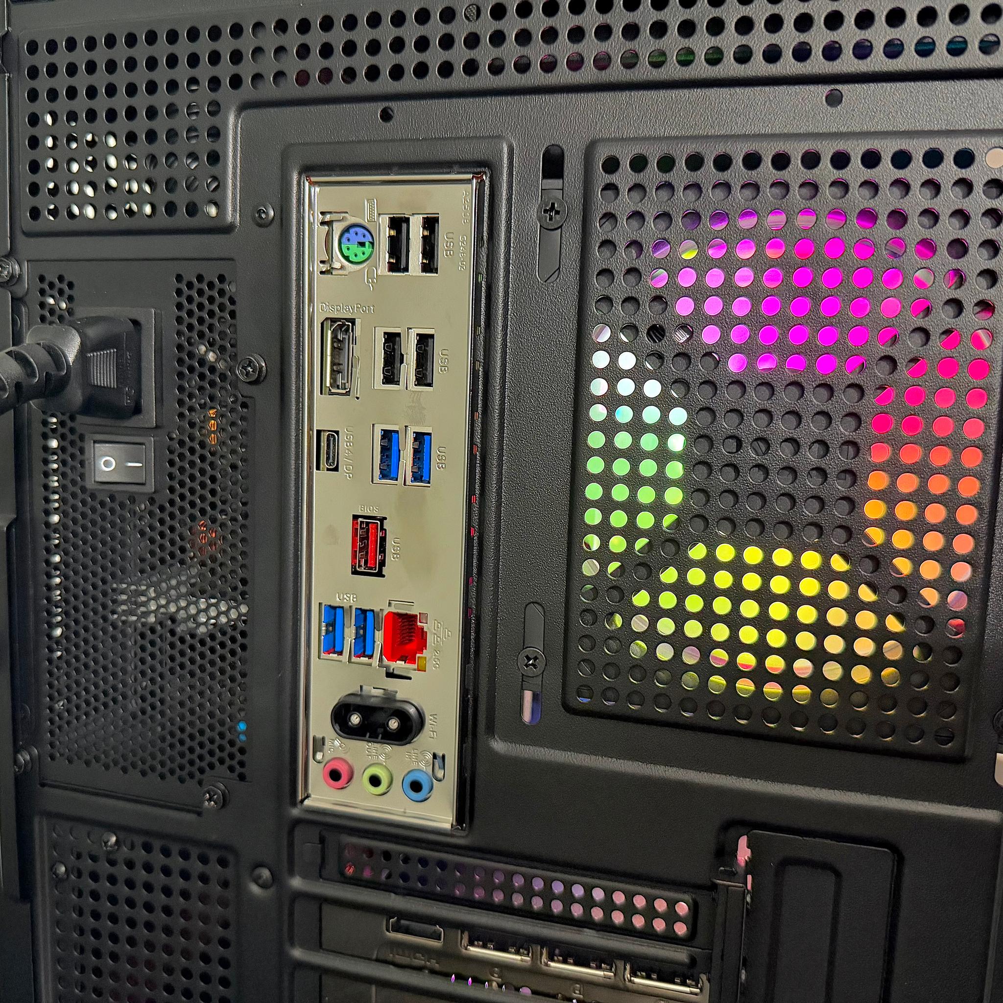 RTX 5070 ti | Intel Core Ultra 7 265KF | 32GB ram | 2TB M.2 Gaming PC