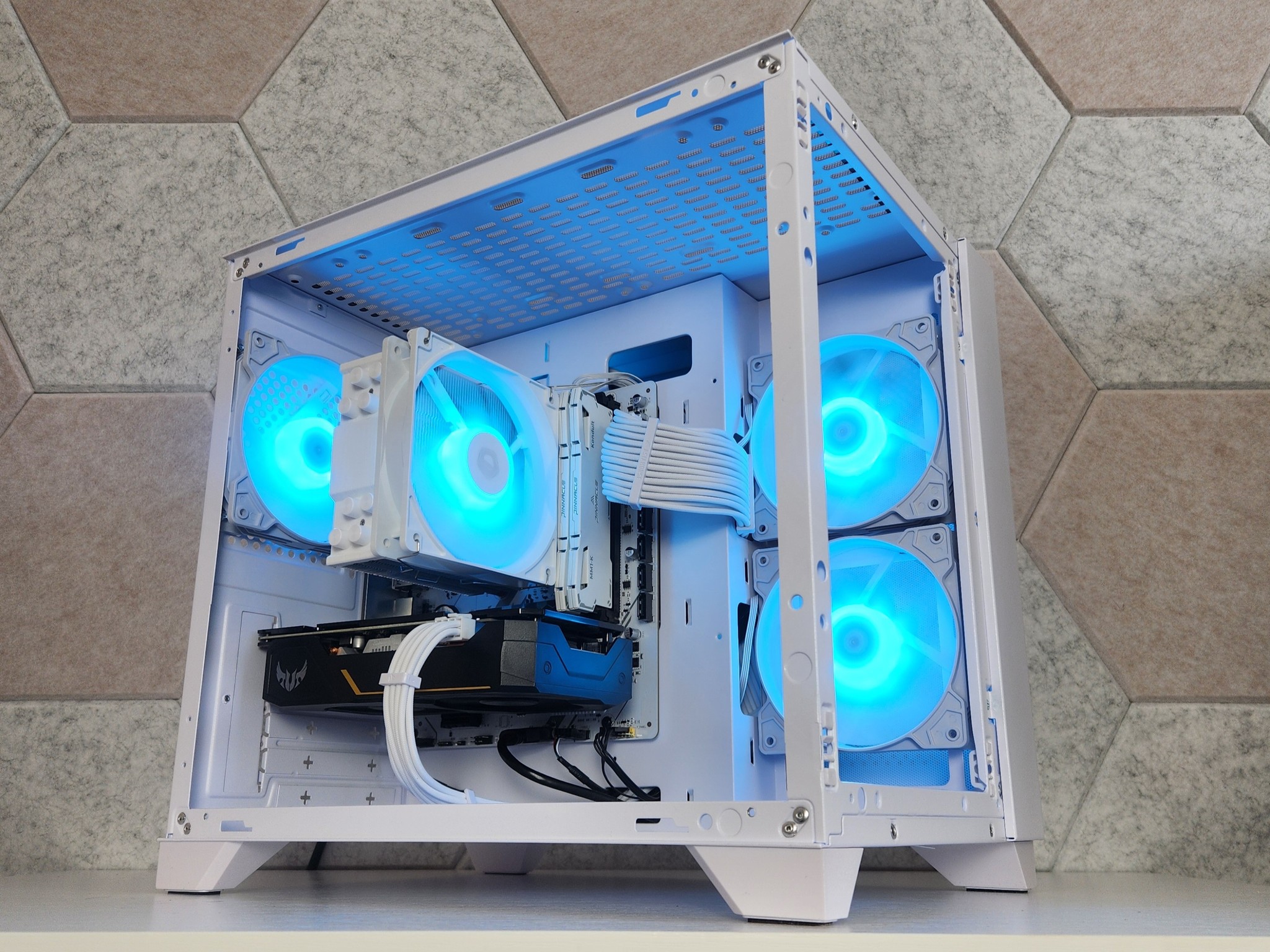 🤍NVIDIA GTX 1660 Super | Ryzen 5 2600X | 16GB RAM | 512GB SSD | Win11 Pro | WIFI | RGB |