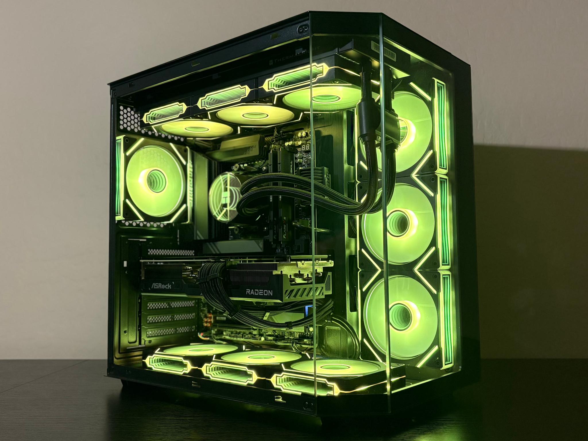 High End Gaming PC | RX 9070 XT | Ryzen 7 9800X3D | 32GB DDR5 | 1TB SSD | X870E | 850W | WiFi 7