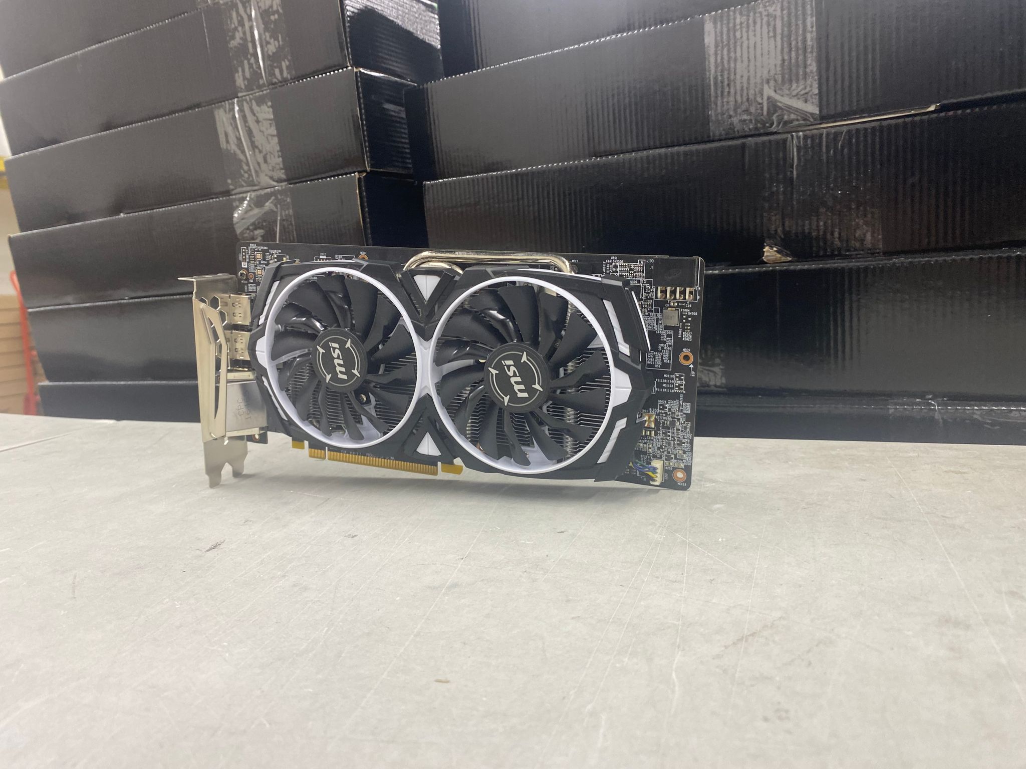 MSI Radeon RX 480 ARMOR 4G OC 4GB GDDR5 Graphics Card