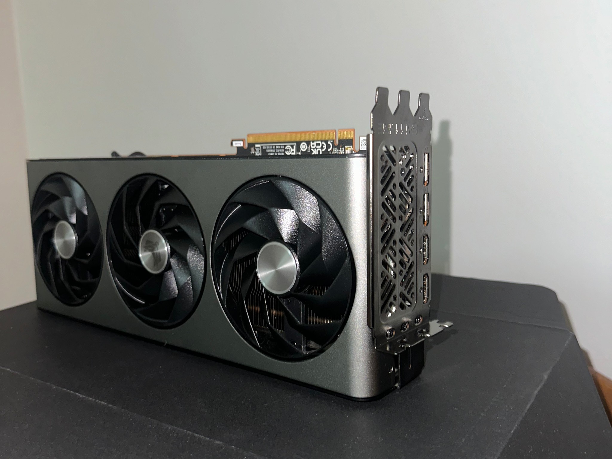 Sapphire Nitro+ 7900 GRE