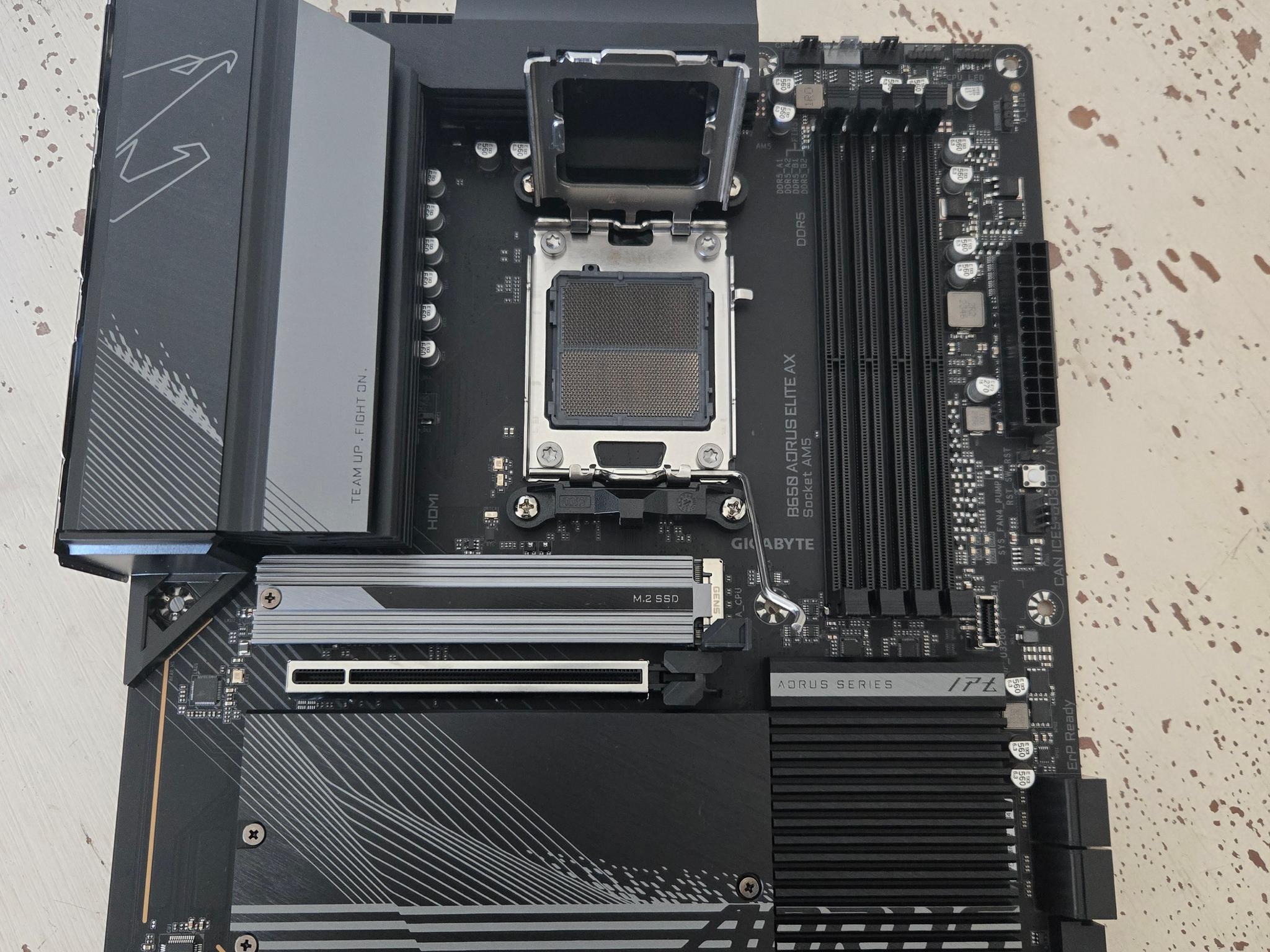 Gigabyte B650 Aorus Elite AX